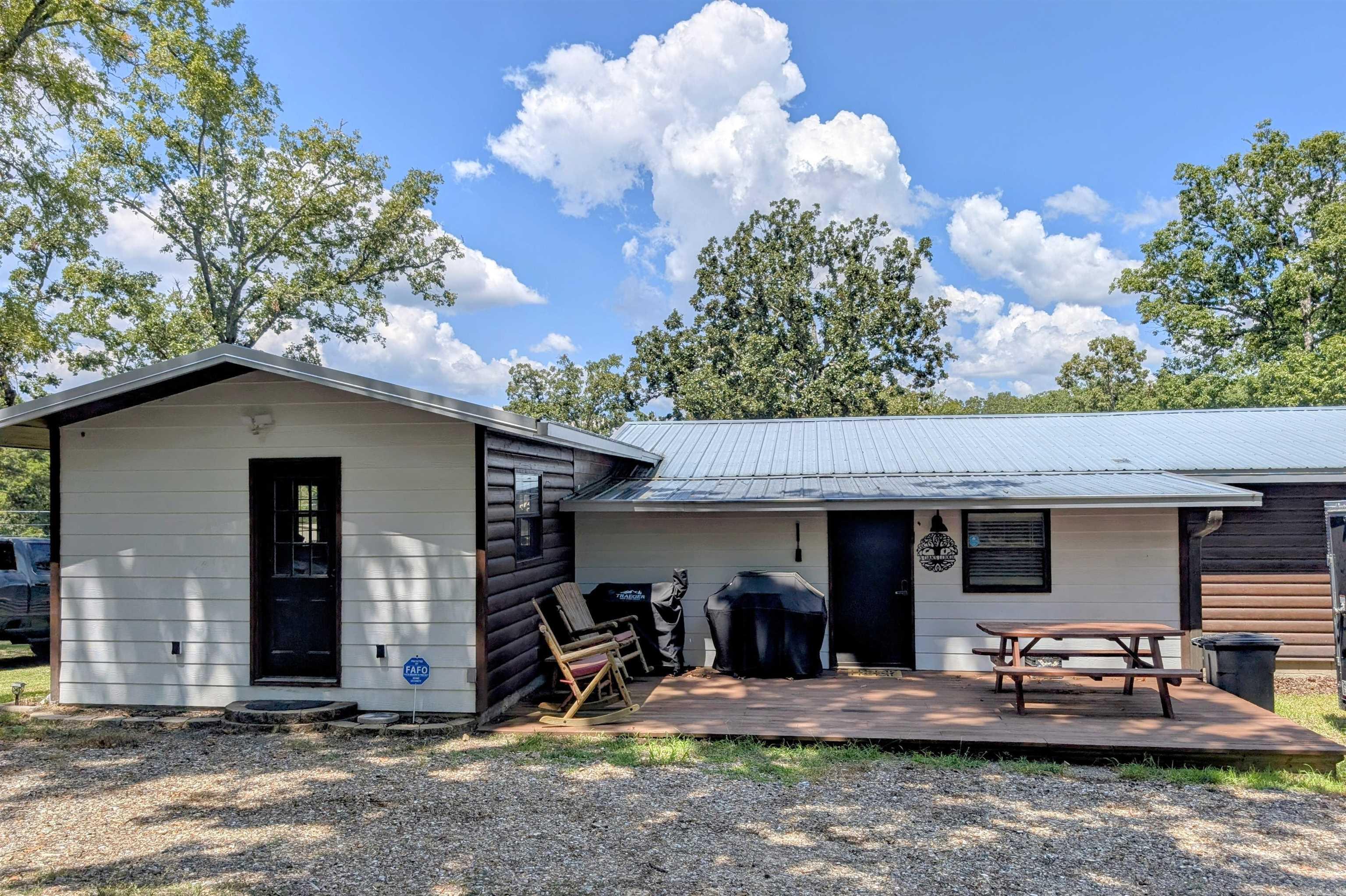 4001 Highway 71 S Property Photo 6
