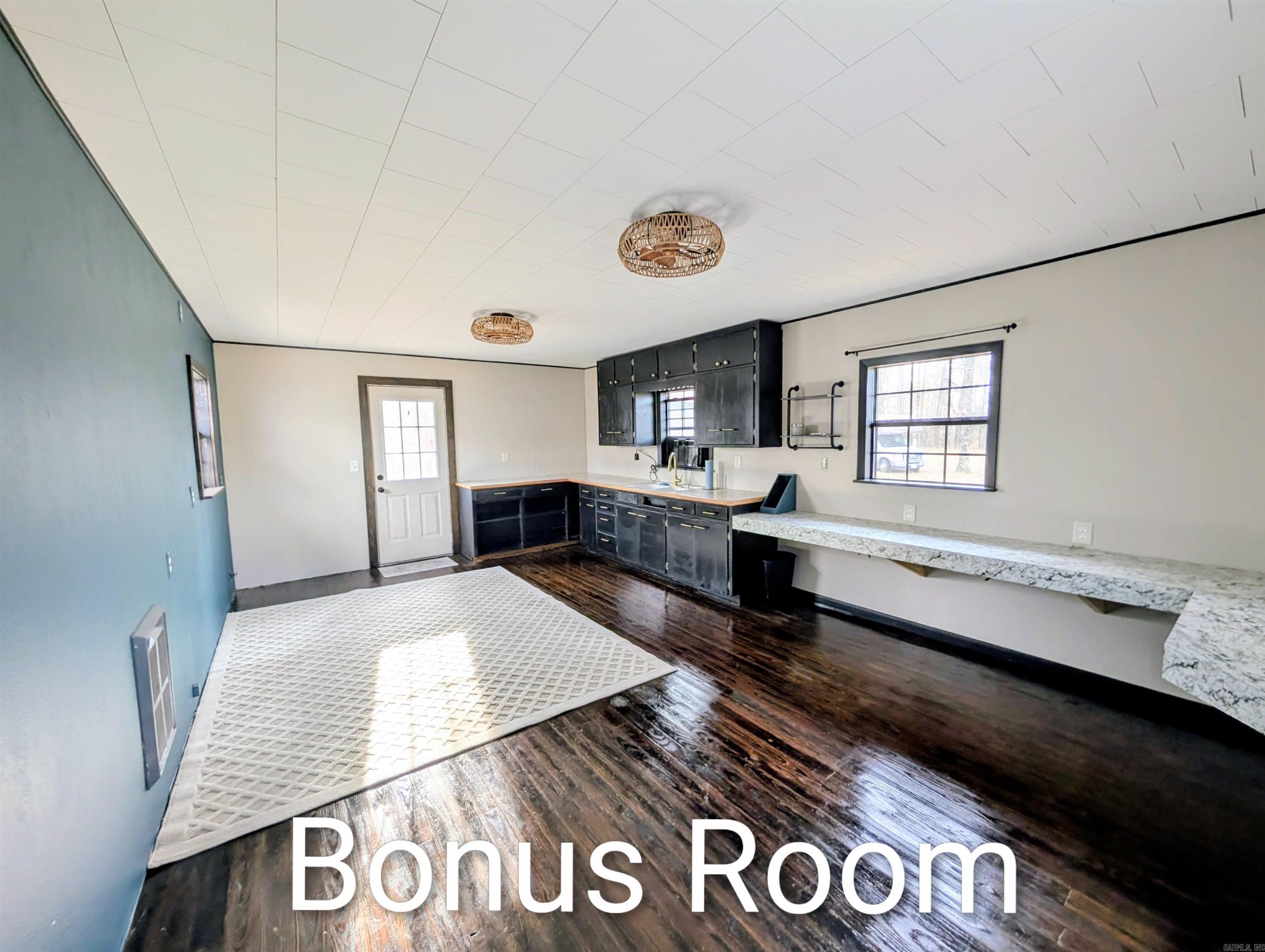 4001 Highway 71 S Property Photo 19