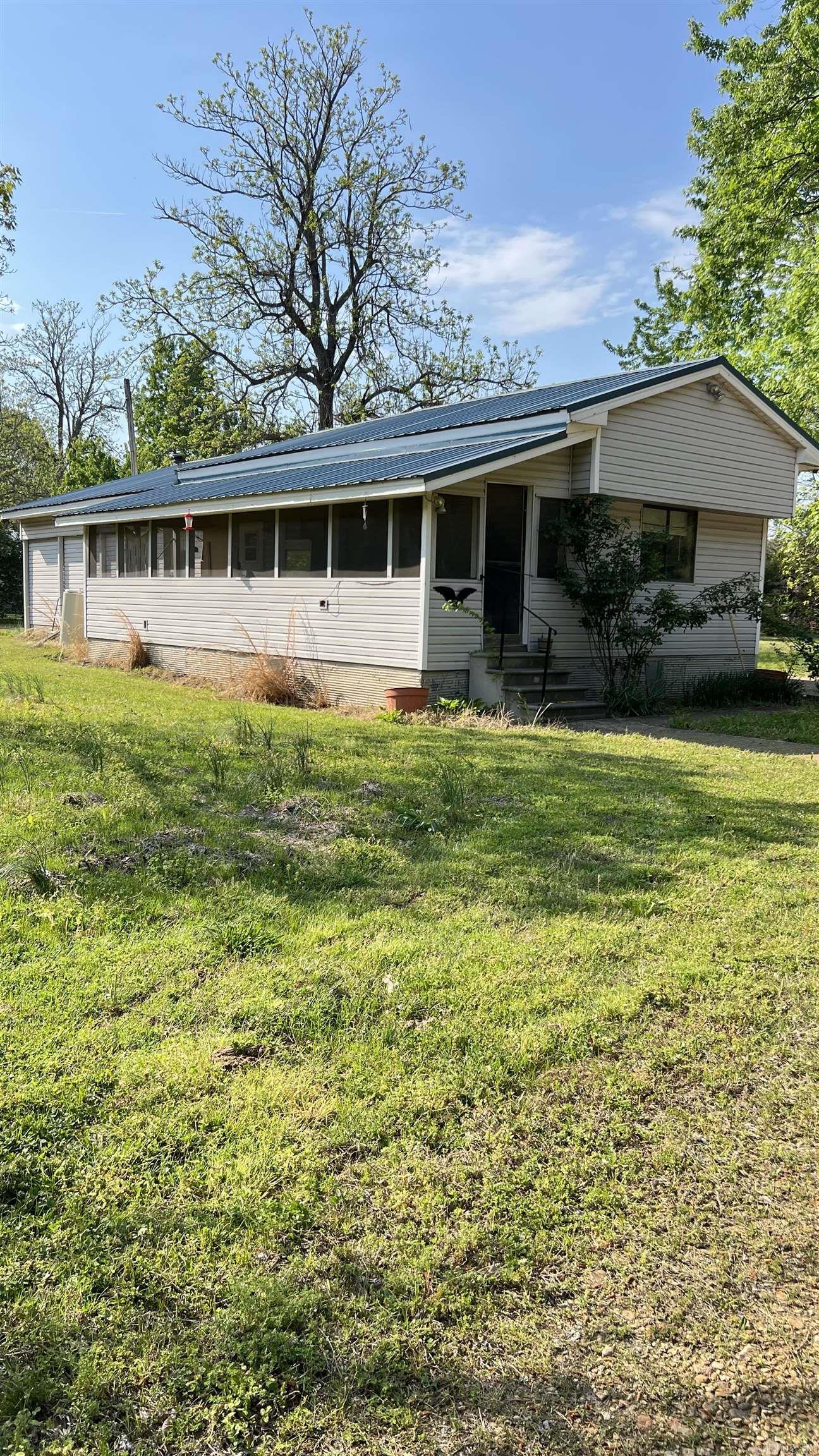 5158 Highway 69 Property Photo 1