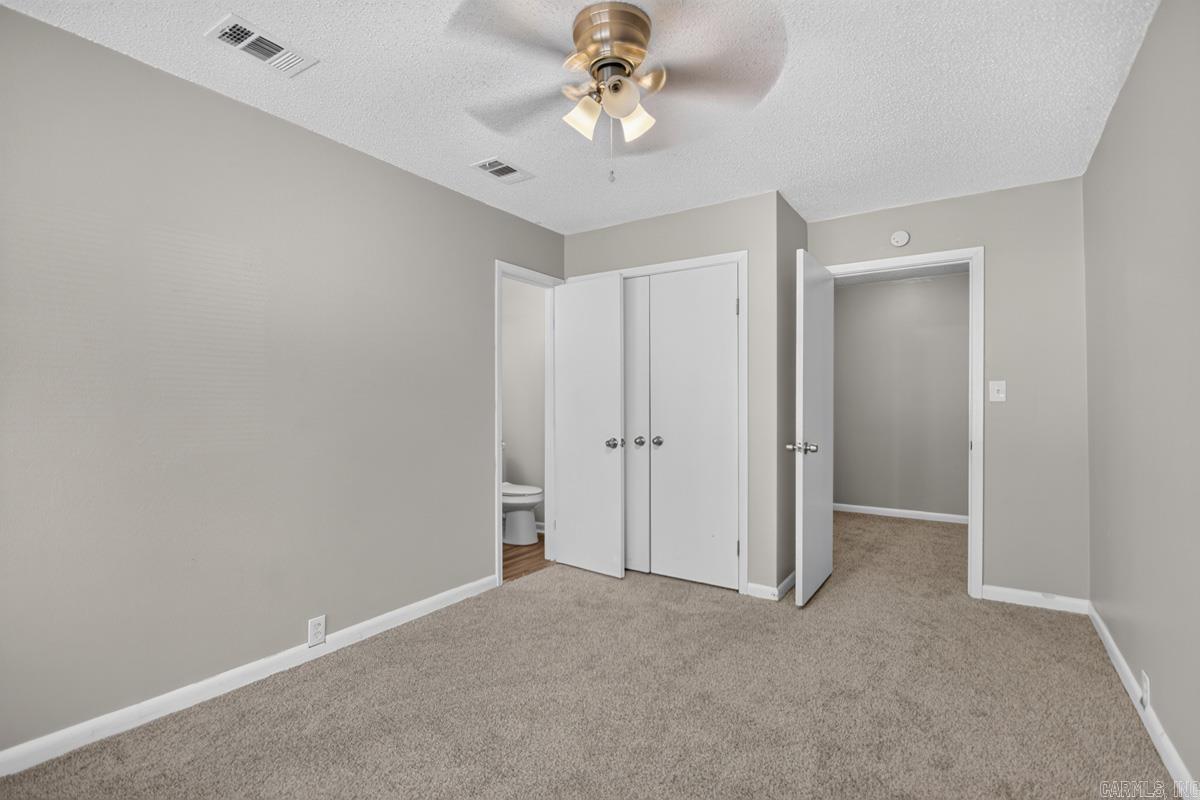 8 W Windsor Drive Property Photo 12