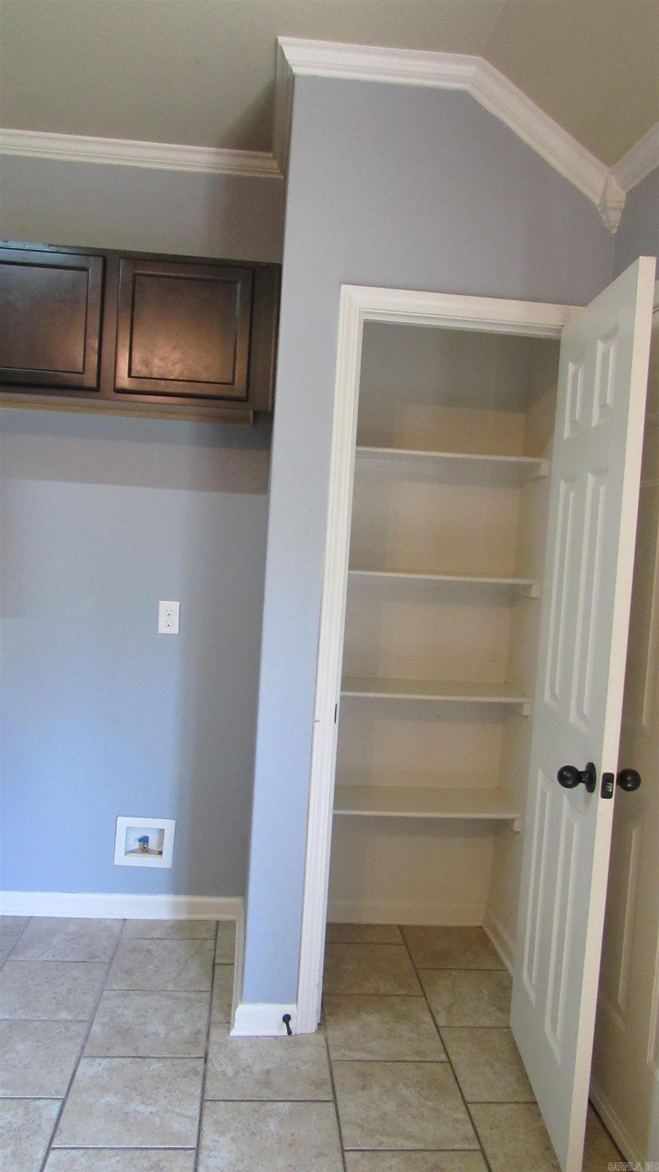 2025 Shadow Ridge Road Property Photo 16