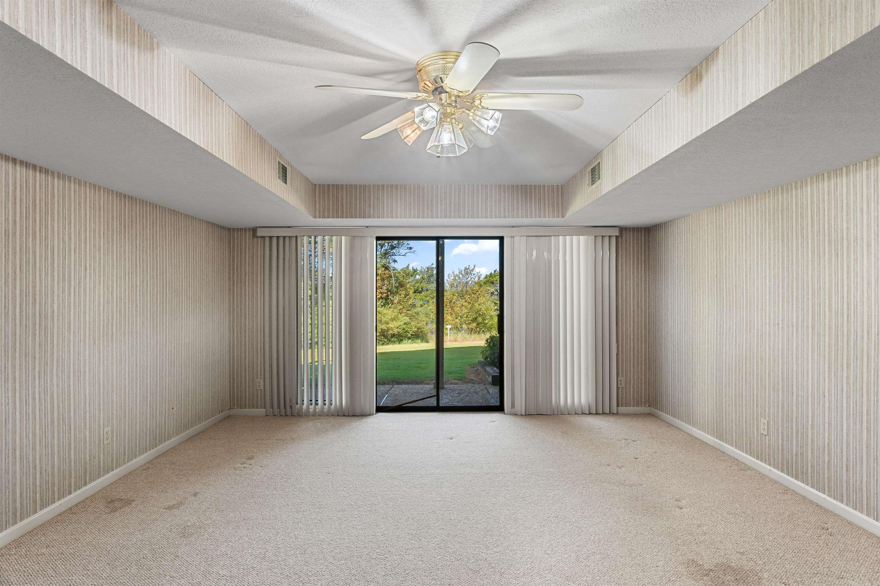 1211 Palisades Circle Property Photo 31