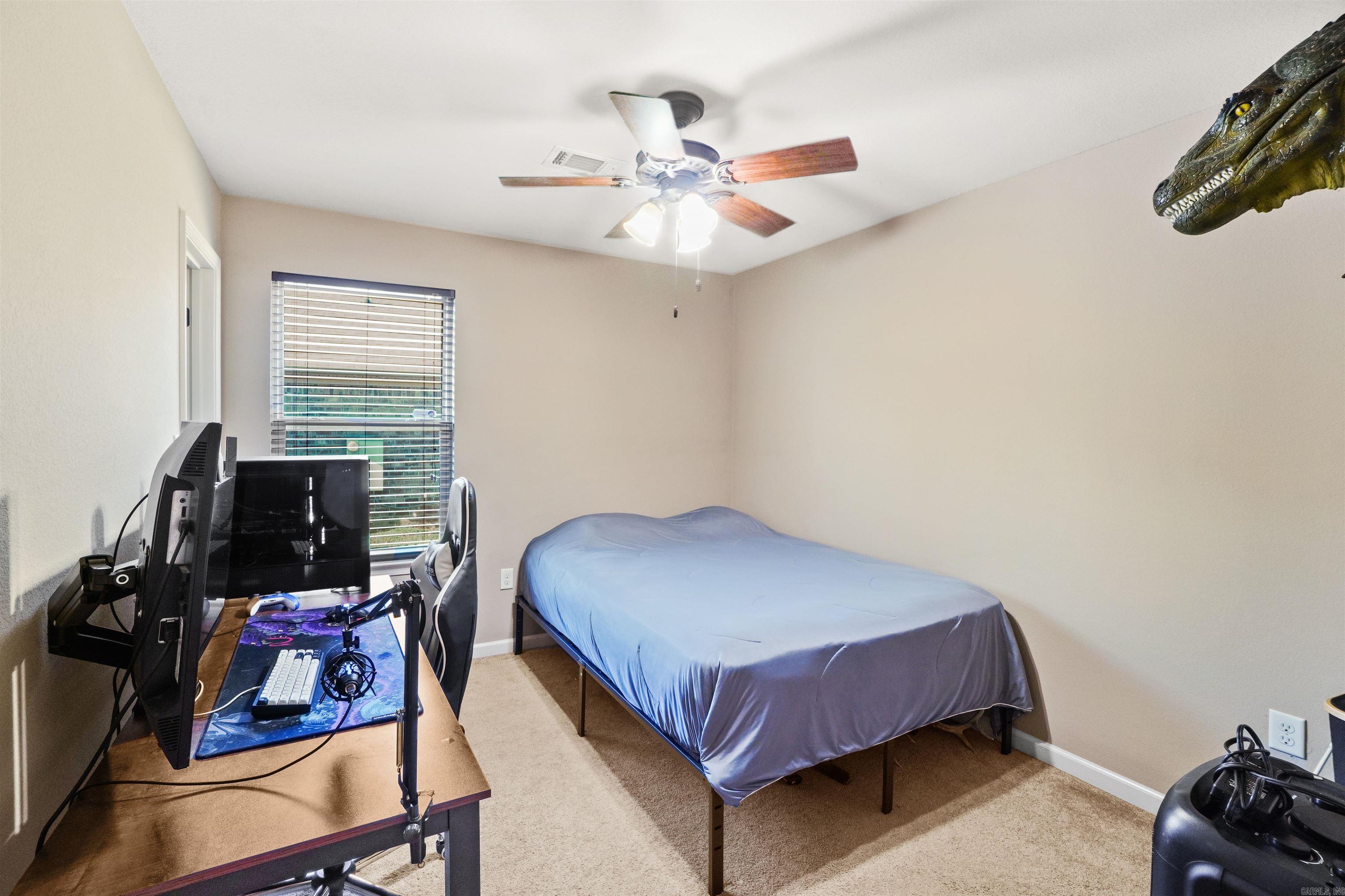 577 Crepe Myrtle Loop Property Photo 9
