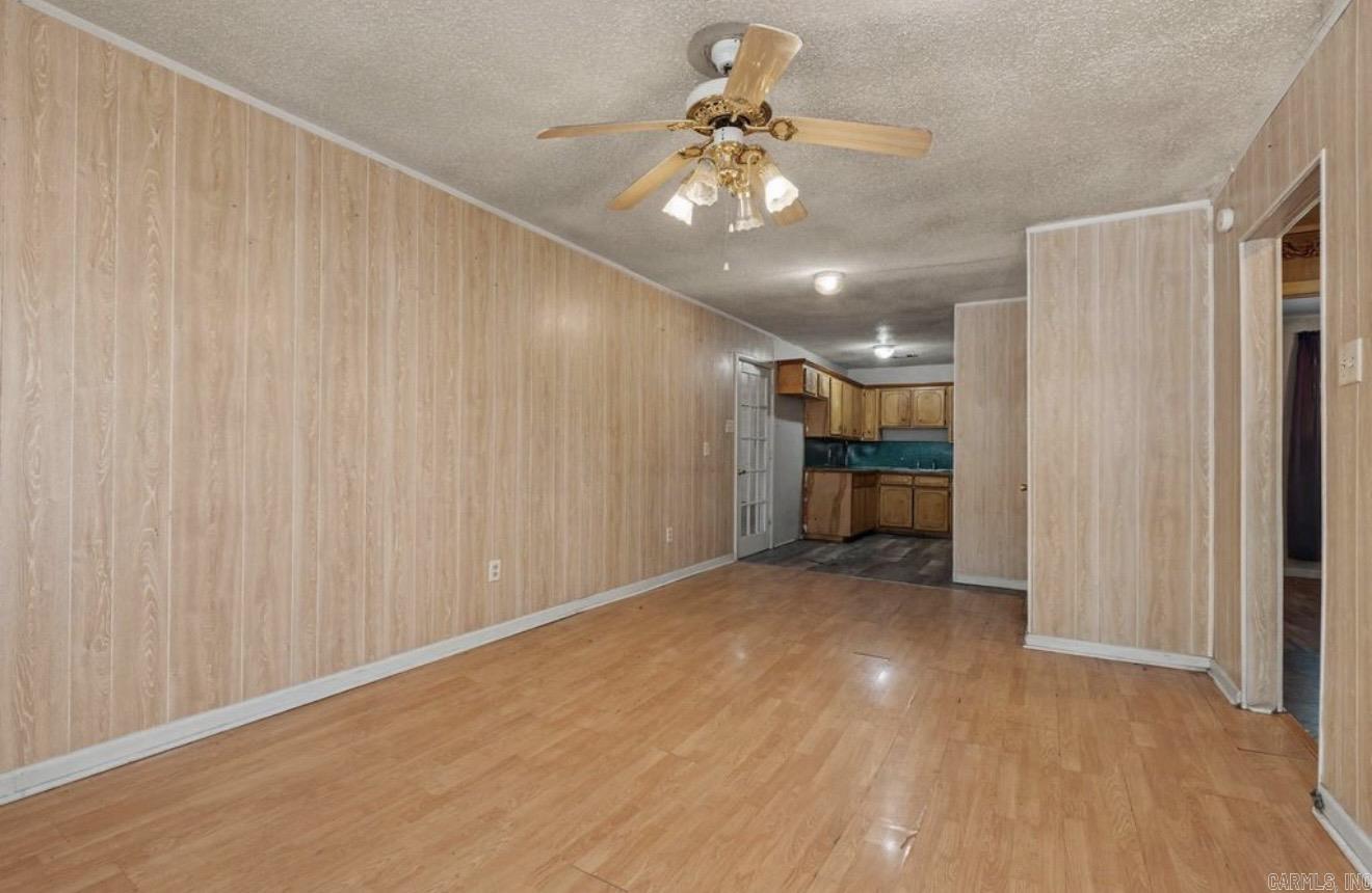 1623 Dixie Street Property Photo 4