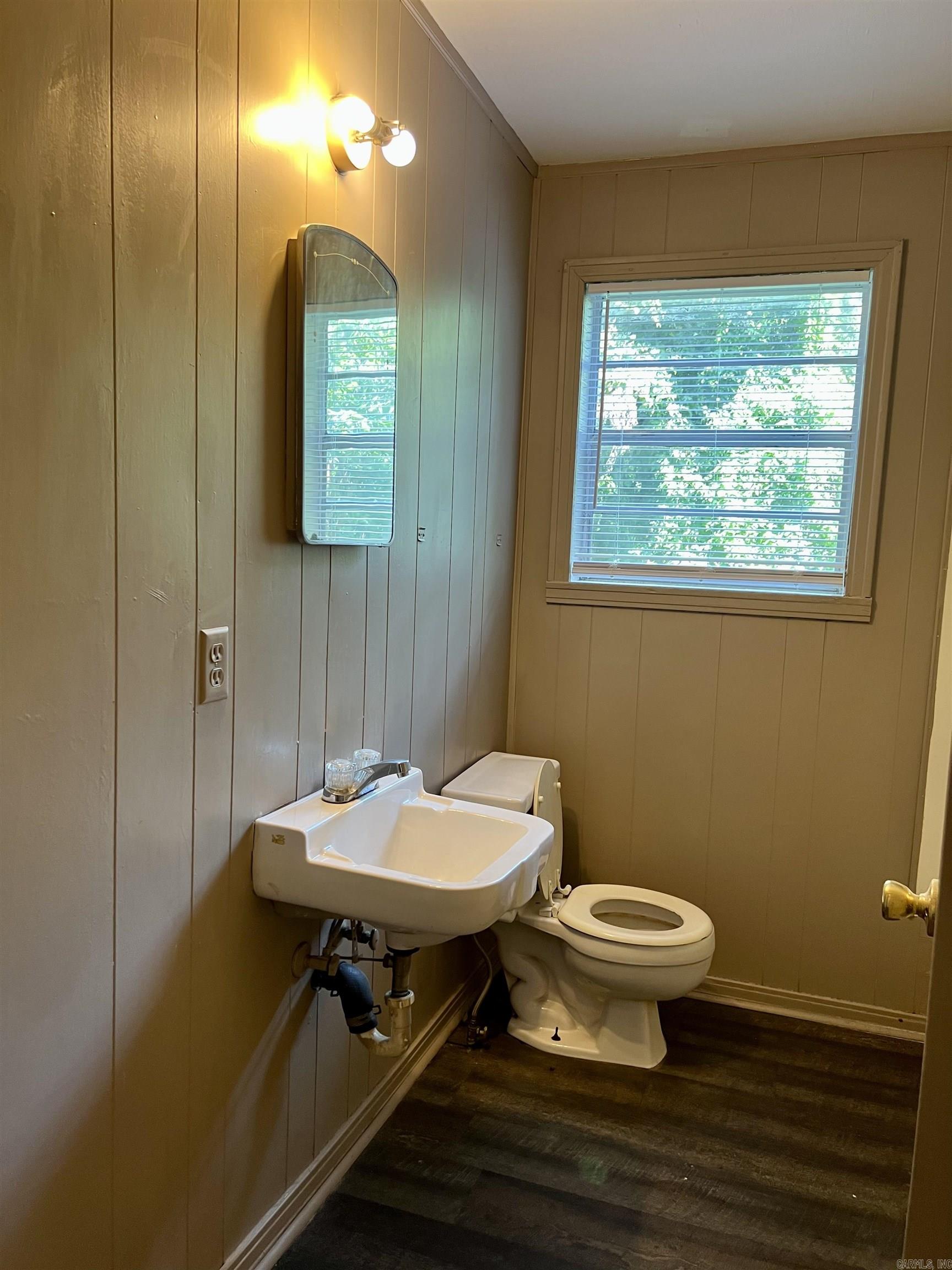 102 Linda Ln Property Photo 12