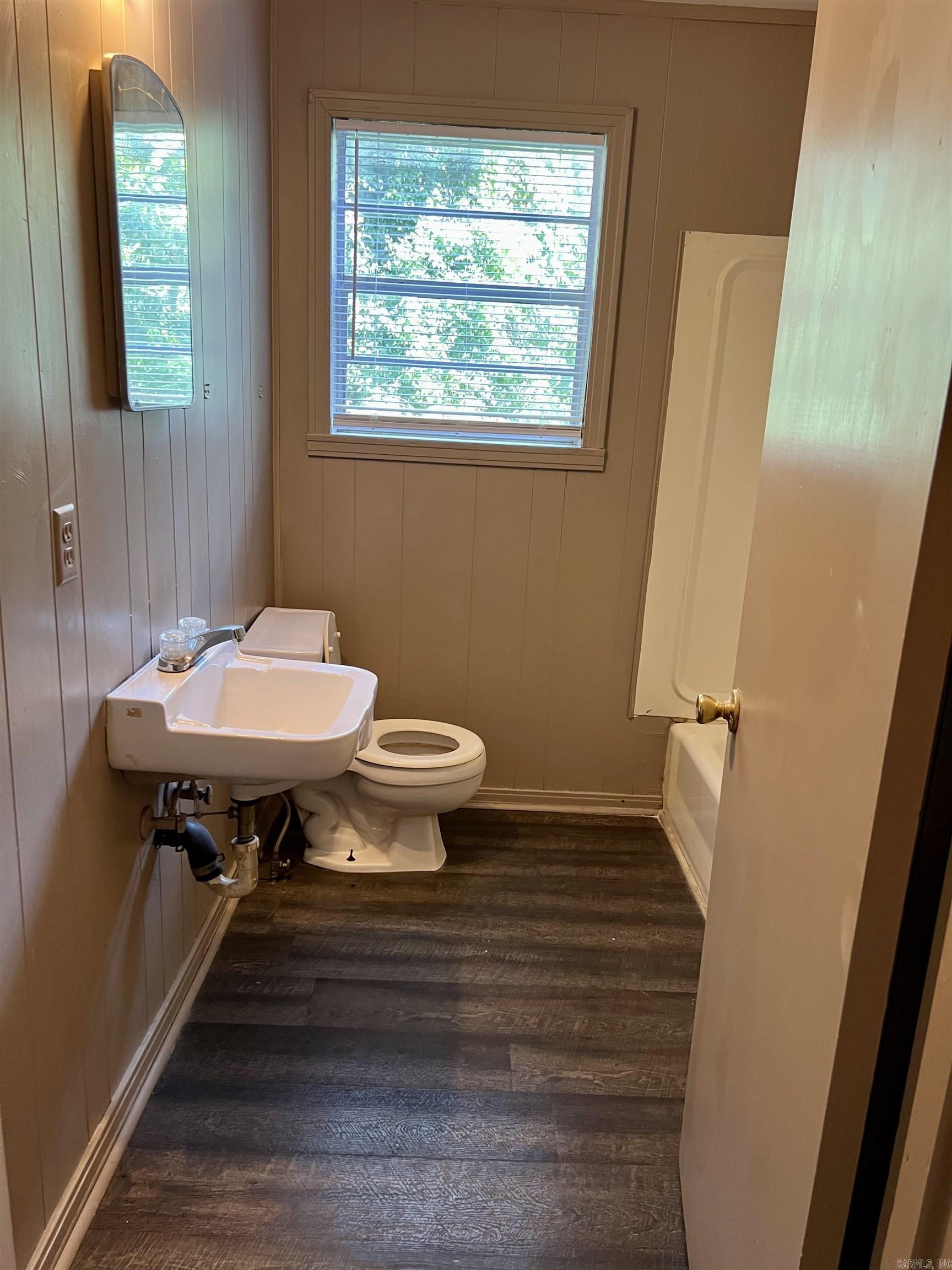 102 Linda Ln Property Photo 13