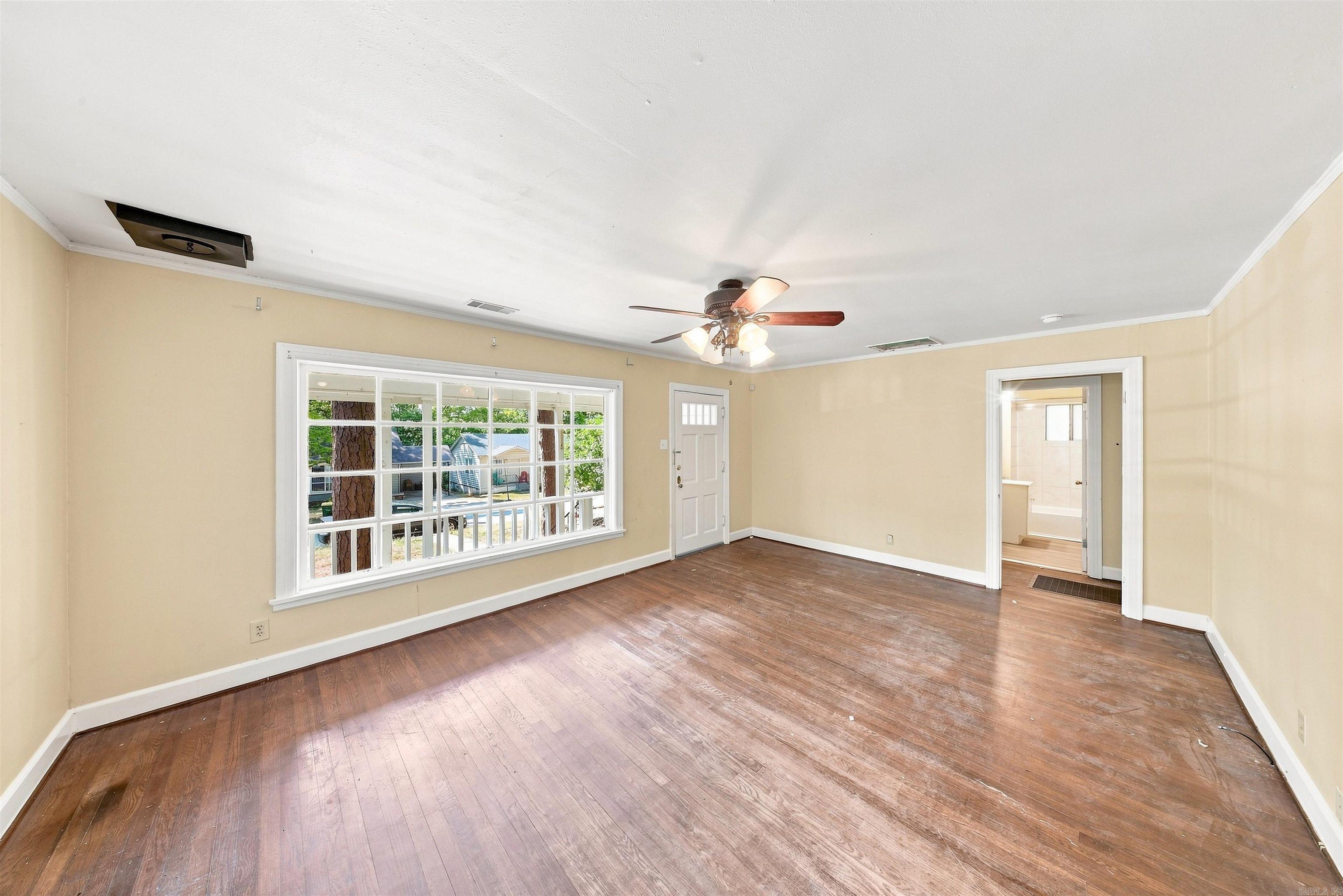 1809 S Buchanan Street Property Photo 10