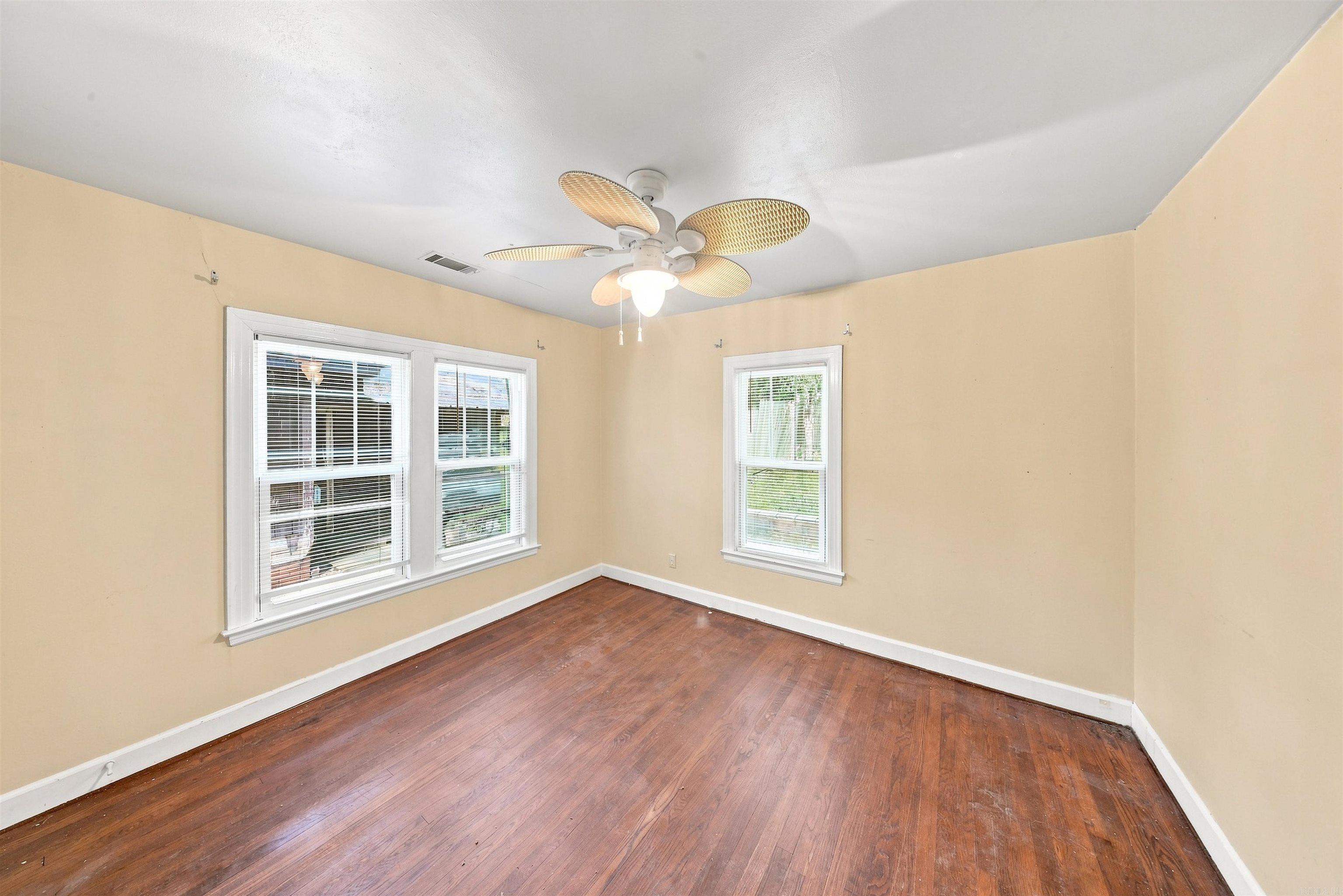 1809 S Buchanan Street Property Photo 16