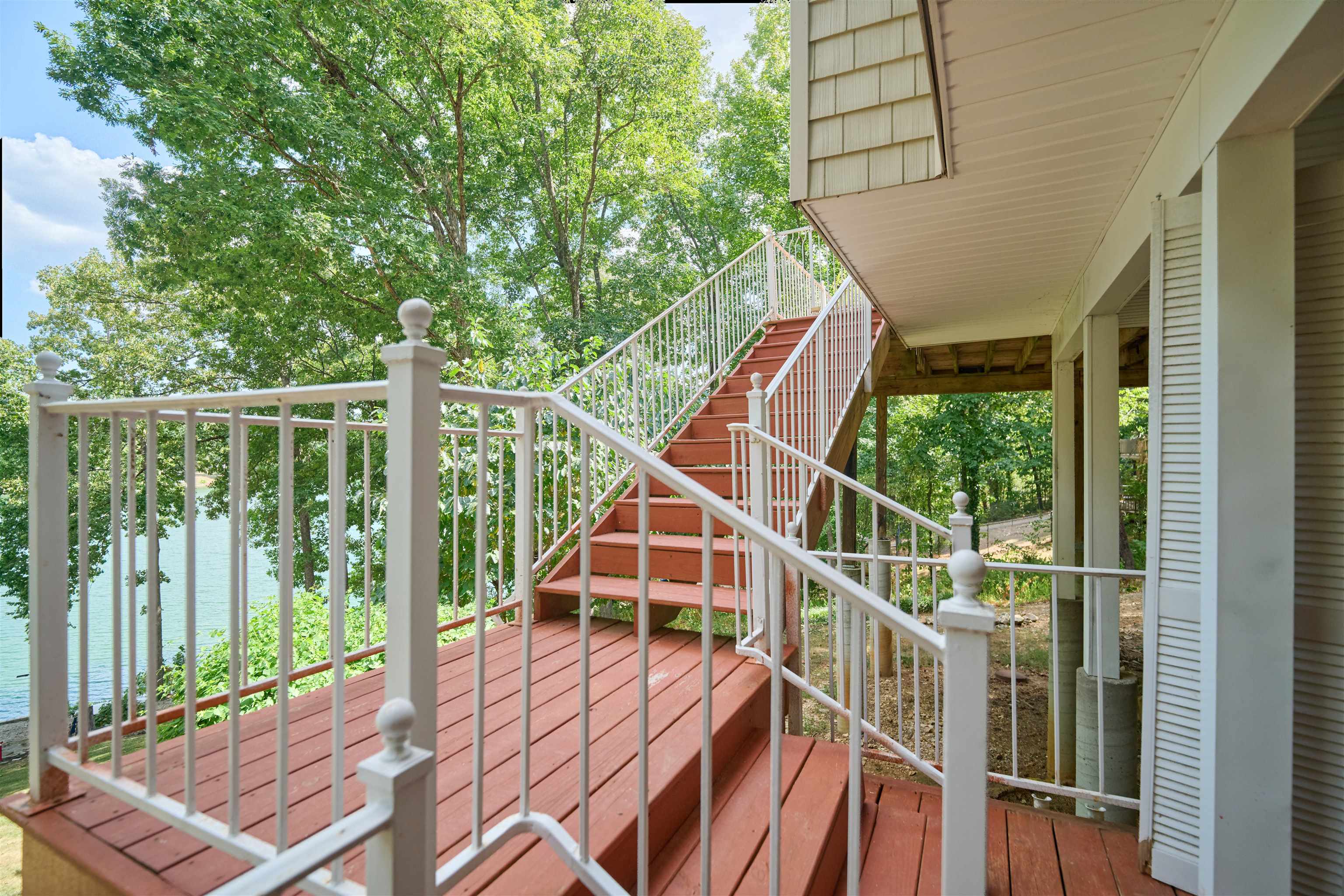 117 W Lakeshore Dr Property Photo 45