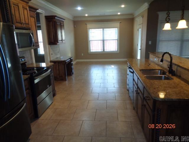 6132 Remington Drive Property Photo 10