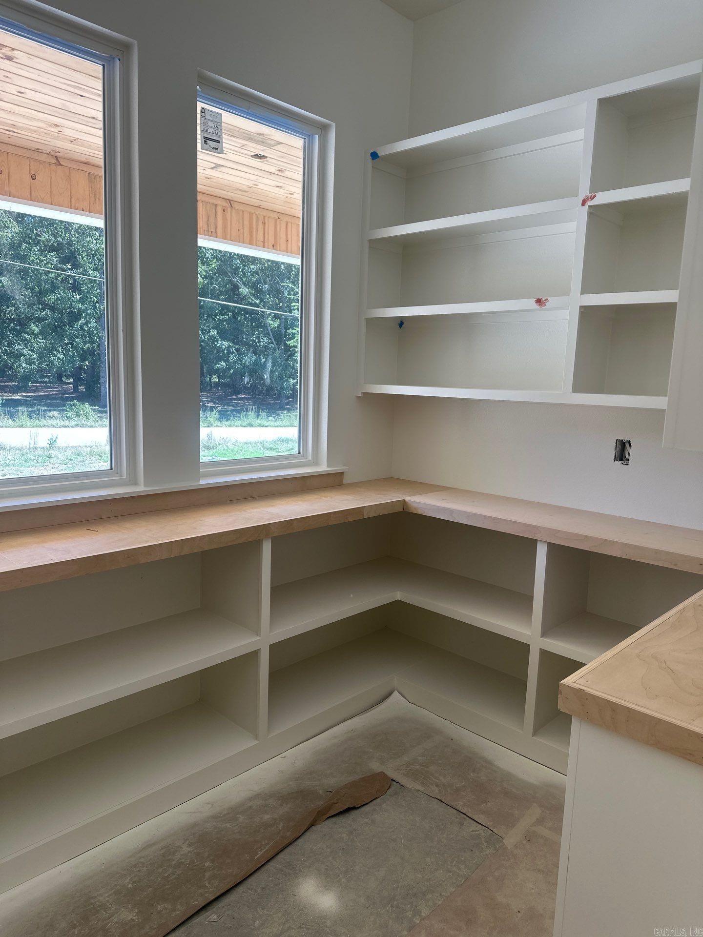 9305 Zuber Property Photo 6