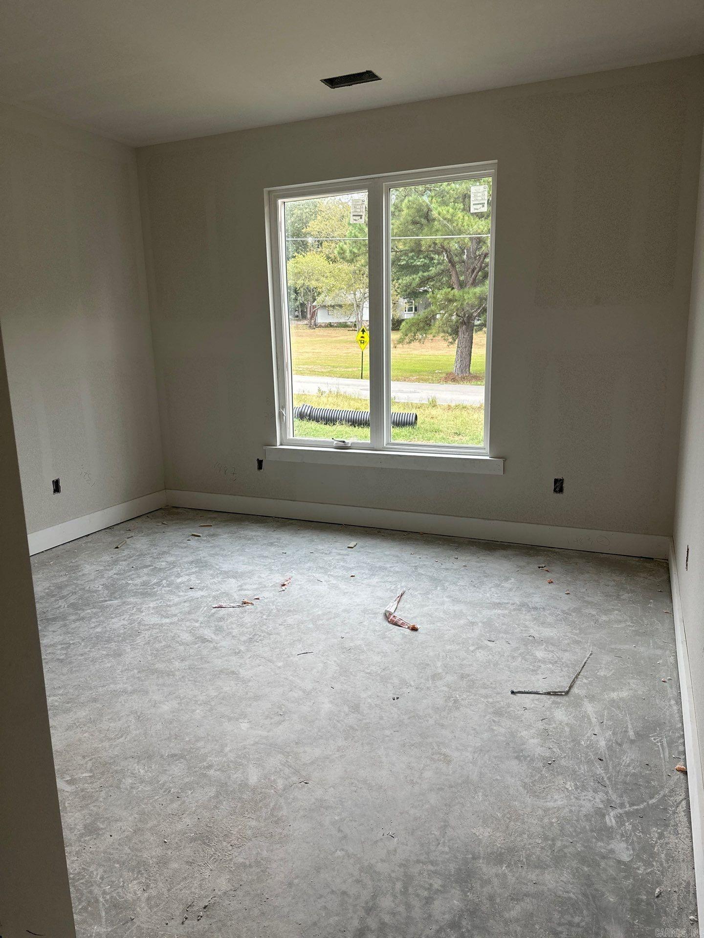 9305 Zuber Property Photo 9