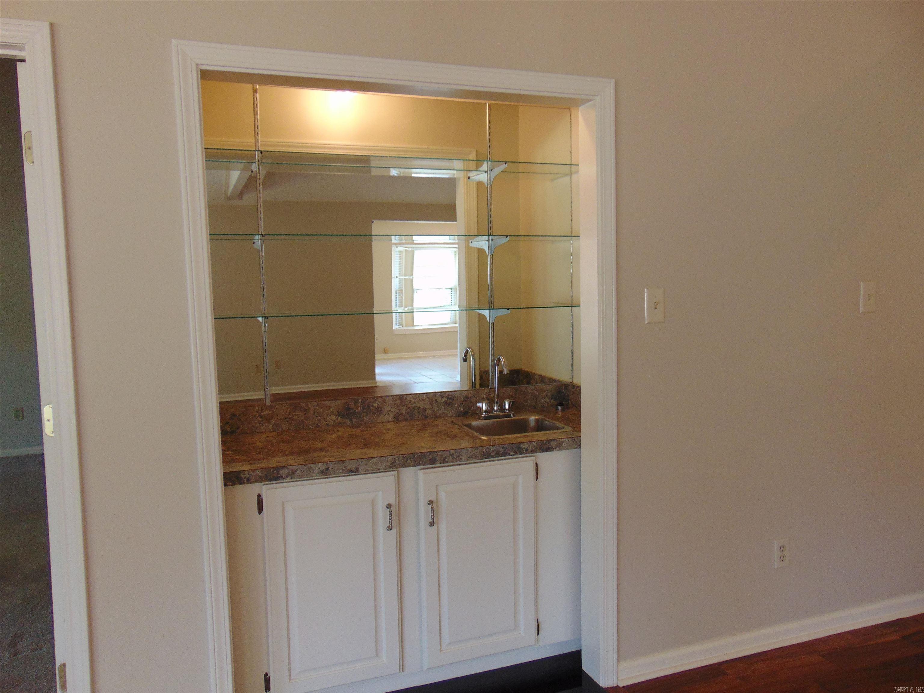 9 Caddy Cove Property Photo 7