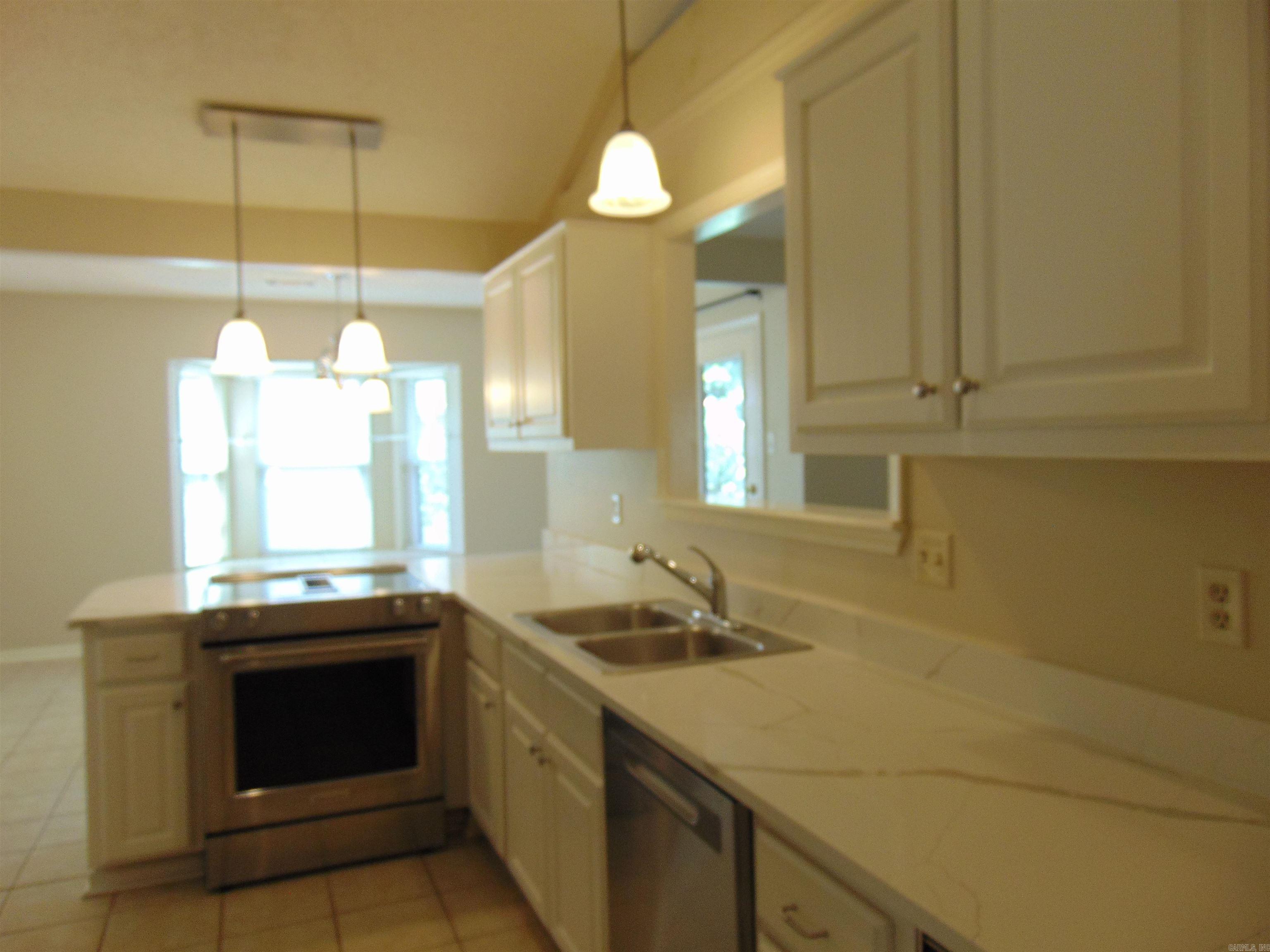 9 Caddy Cove Property Photo 8