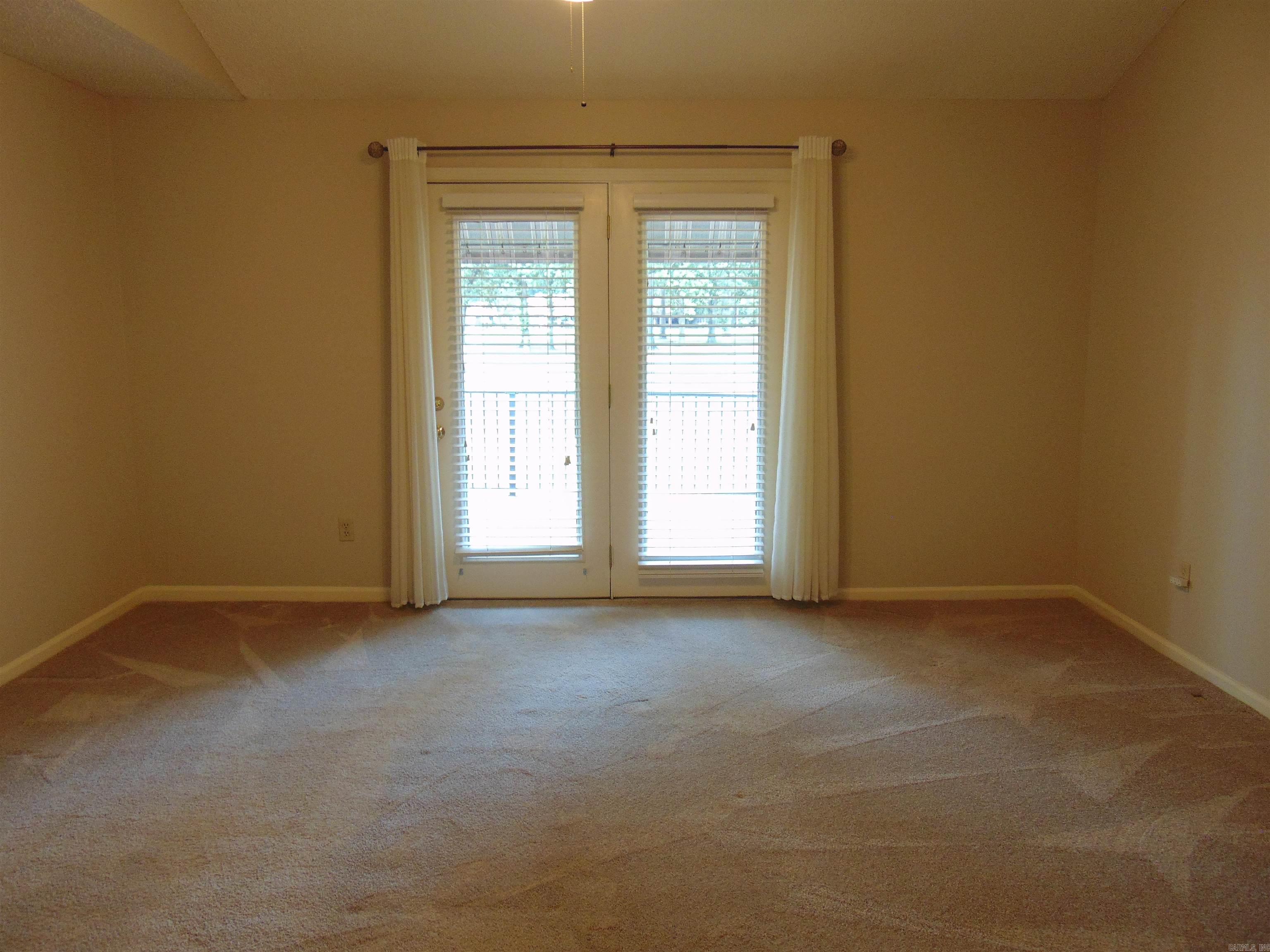 9 Caddy Cove Property Photo 17