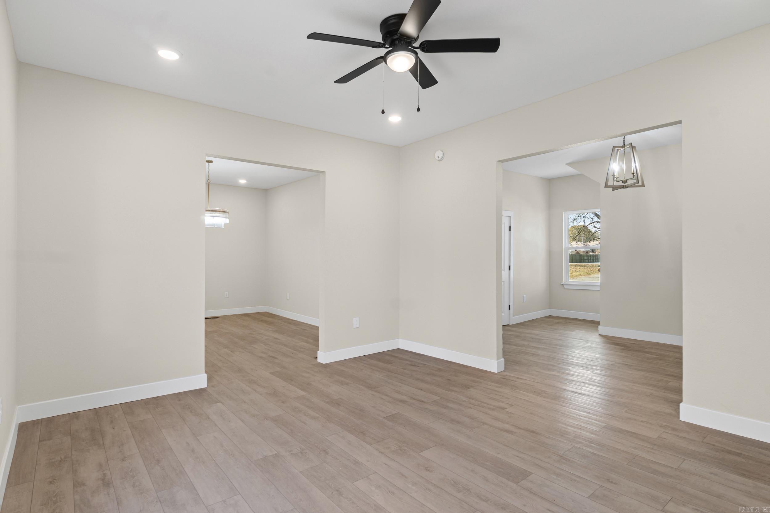408 Monroe St. Property Photo 6