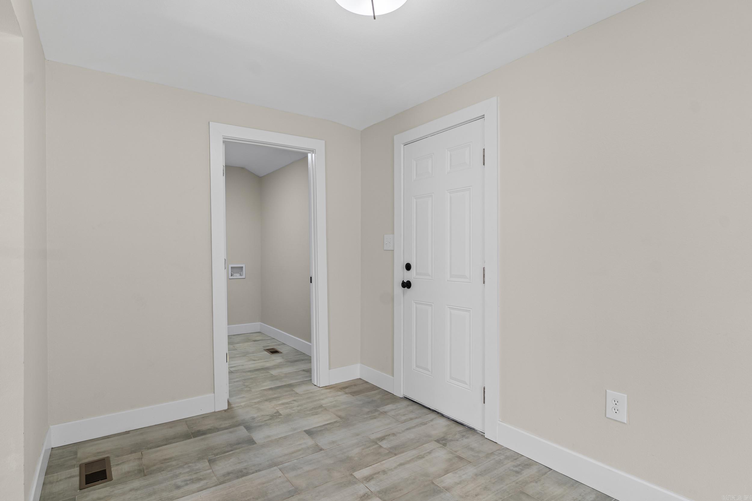 408 Monroe St. Property Photo 12