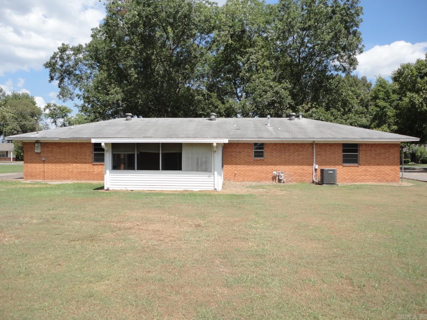 806 Irvy Road Property Photo 5