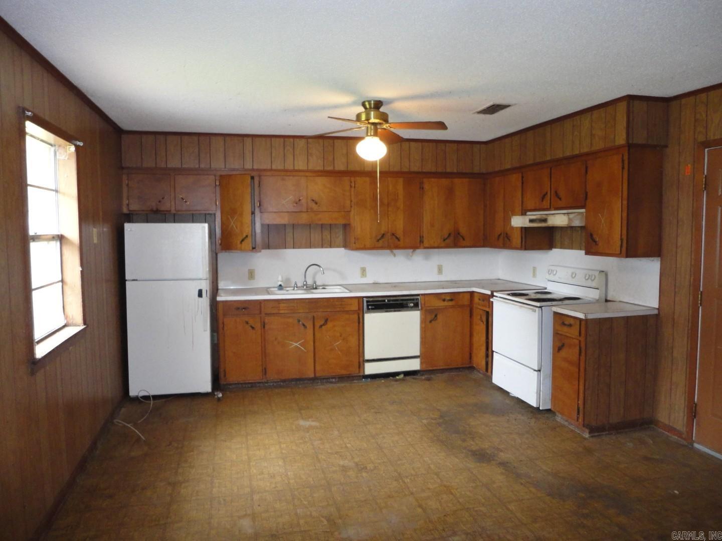 806 Irvy Road Property Photo 8