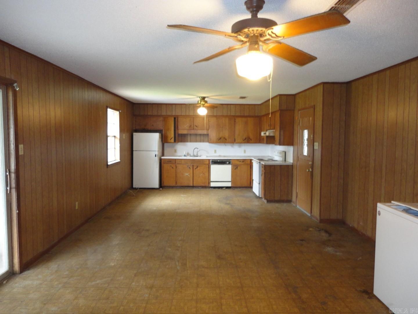 806 Irvy Road Property Photo 9