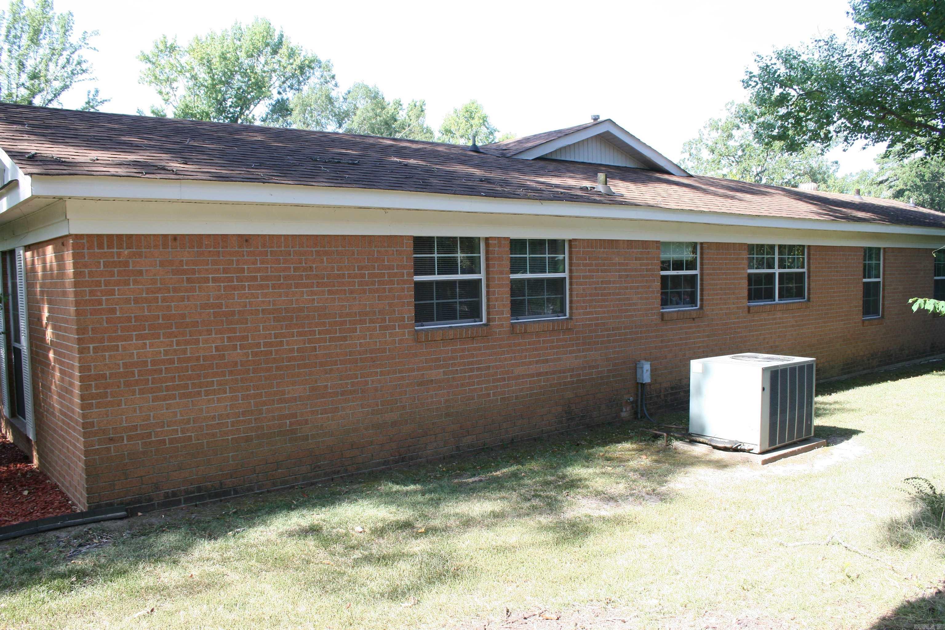 1402 Cedar Street Property Photo 4