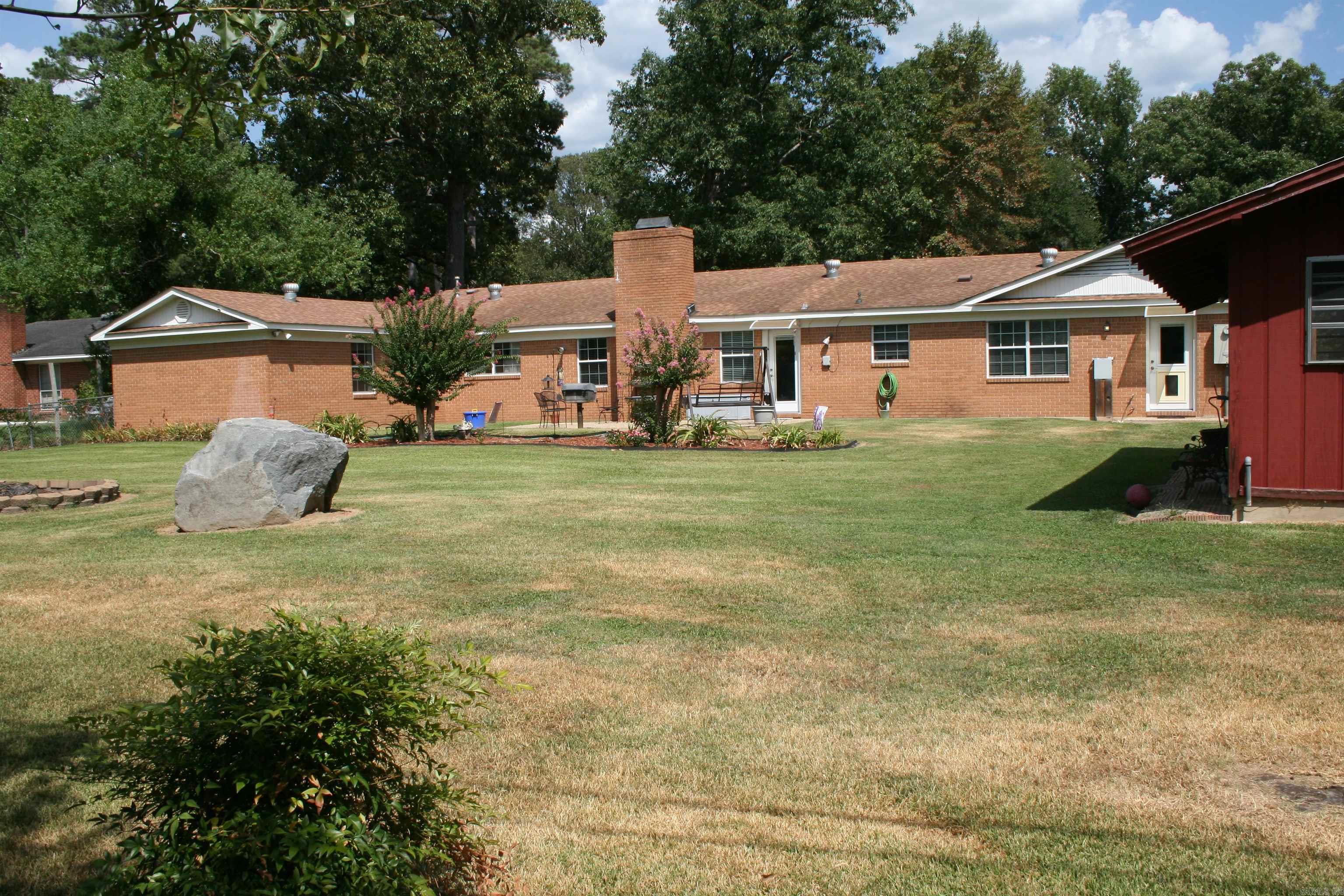 1402 Cedar Street Property Photo 6