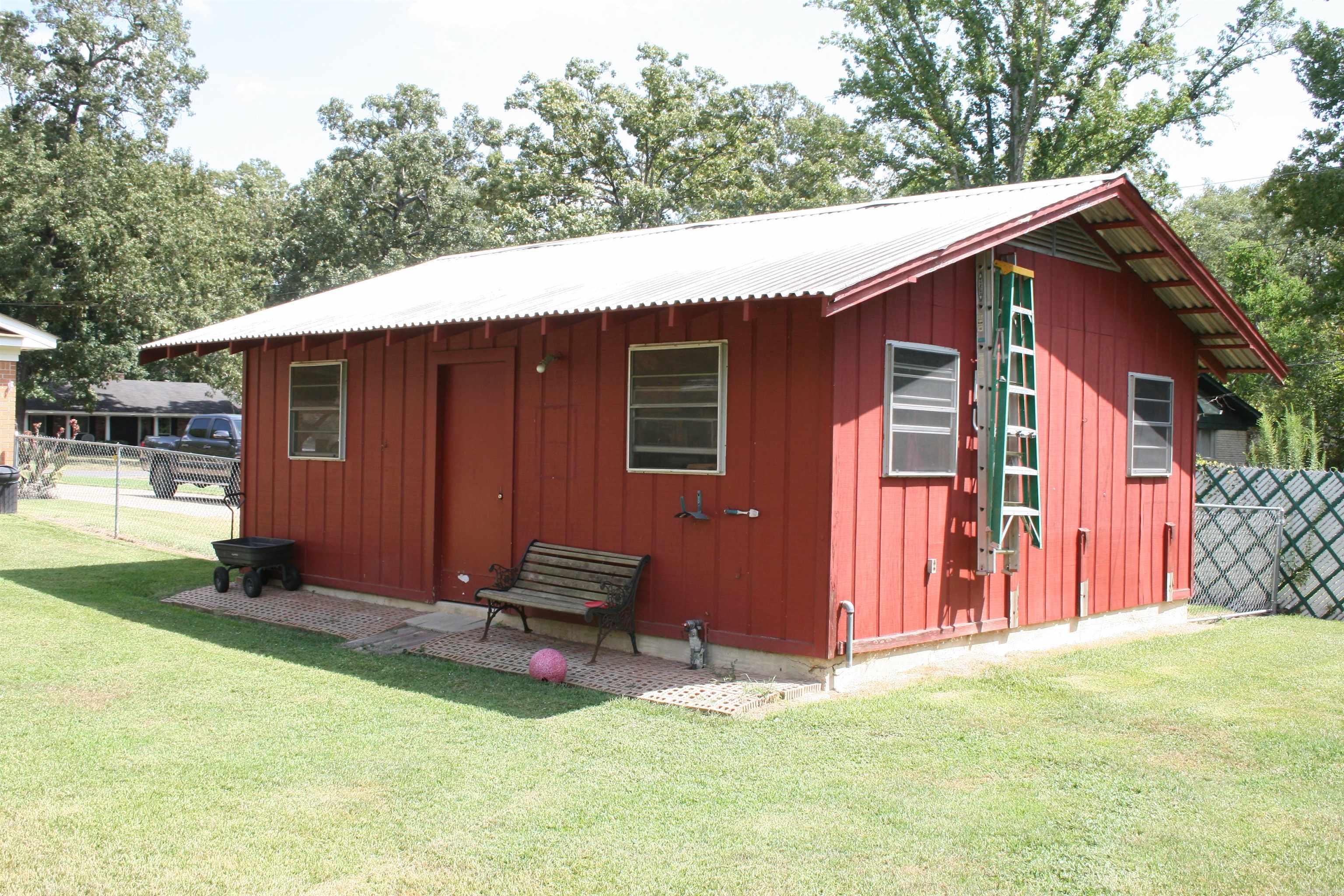 1402 Cedar Street Property Photo 13