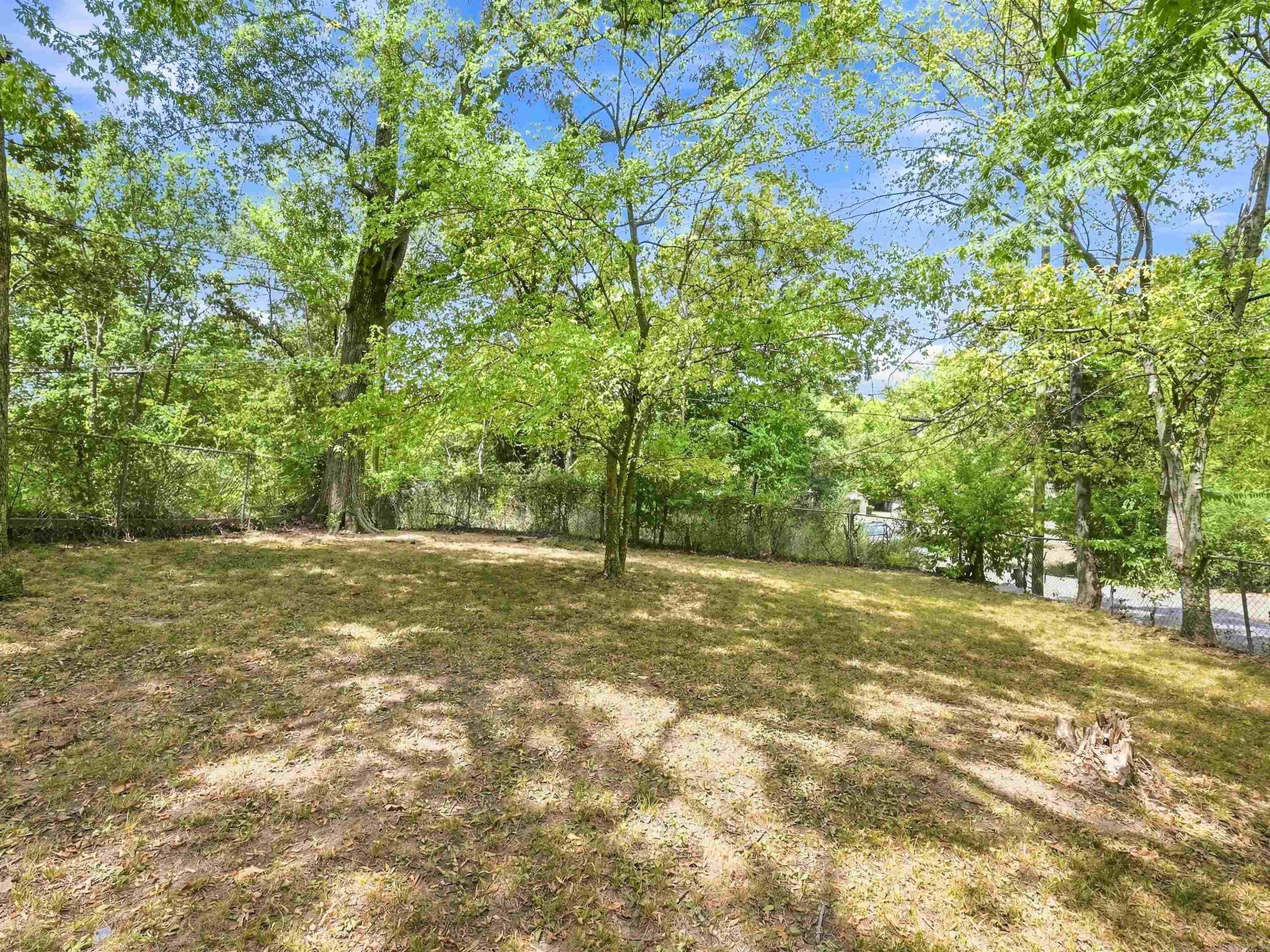 900 Washington Street Property Photo 6