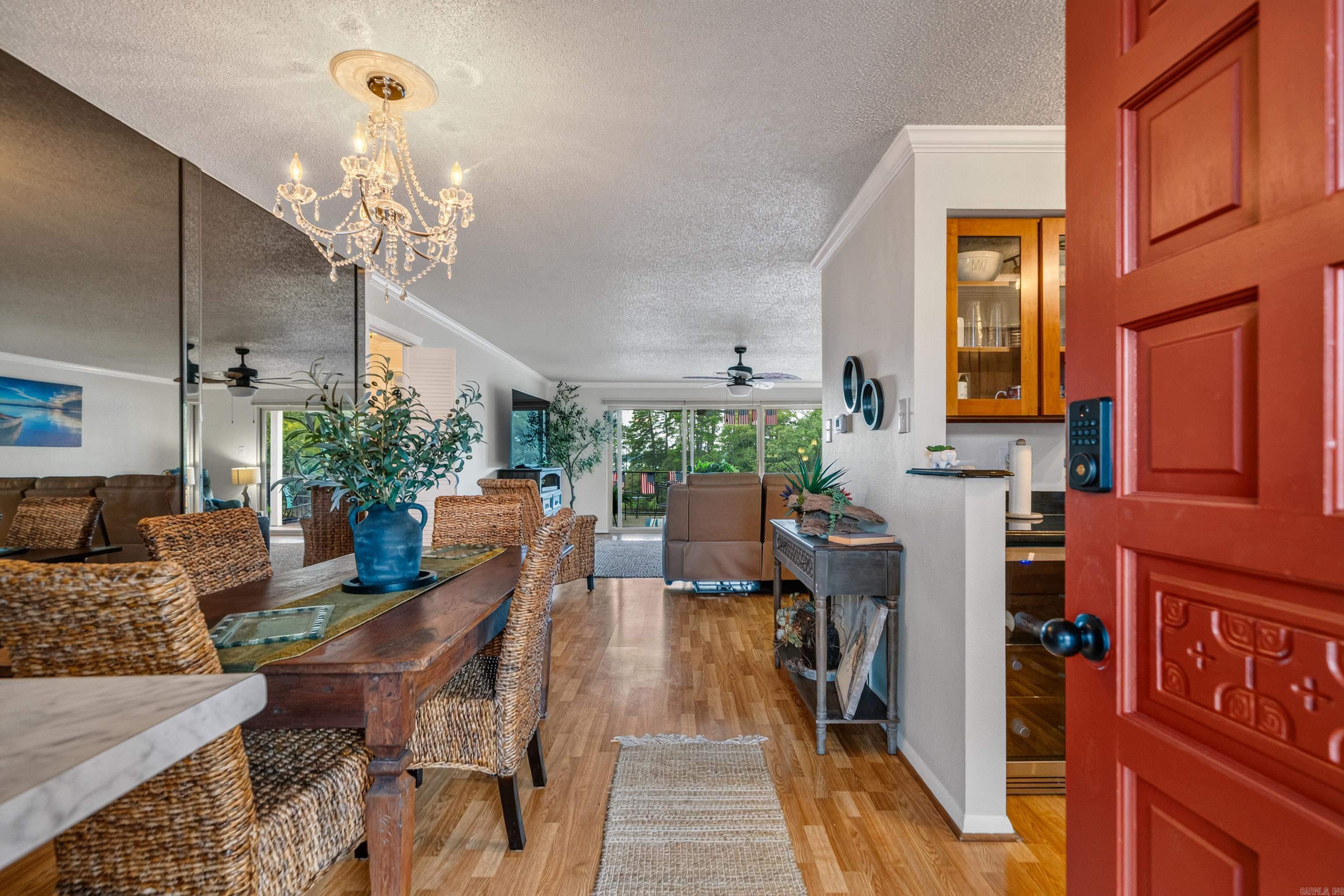 1248 Twin Points Property Photo 4