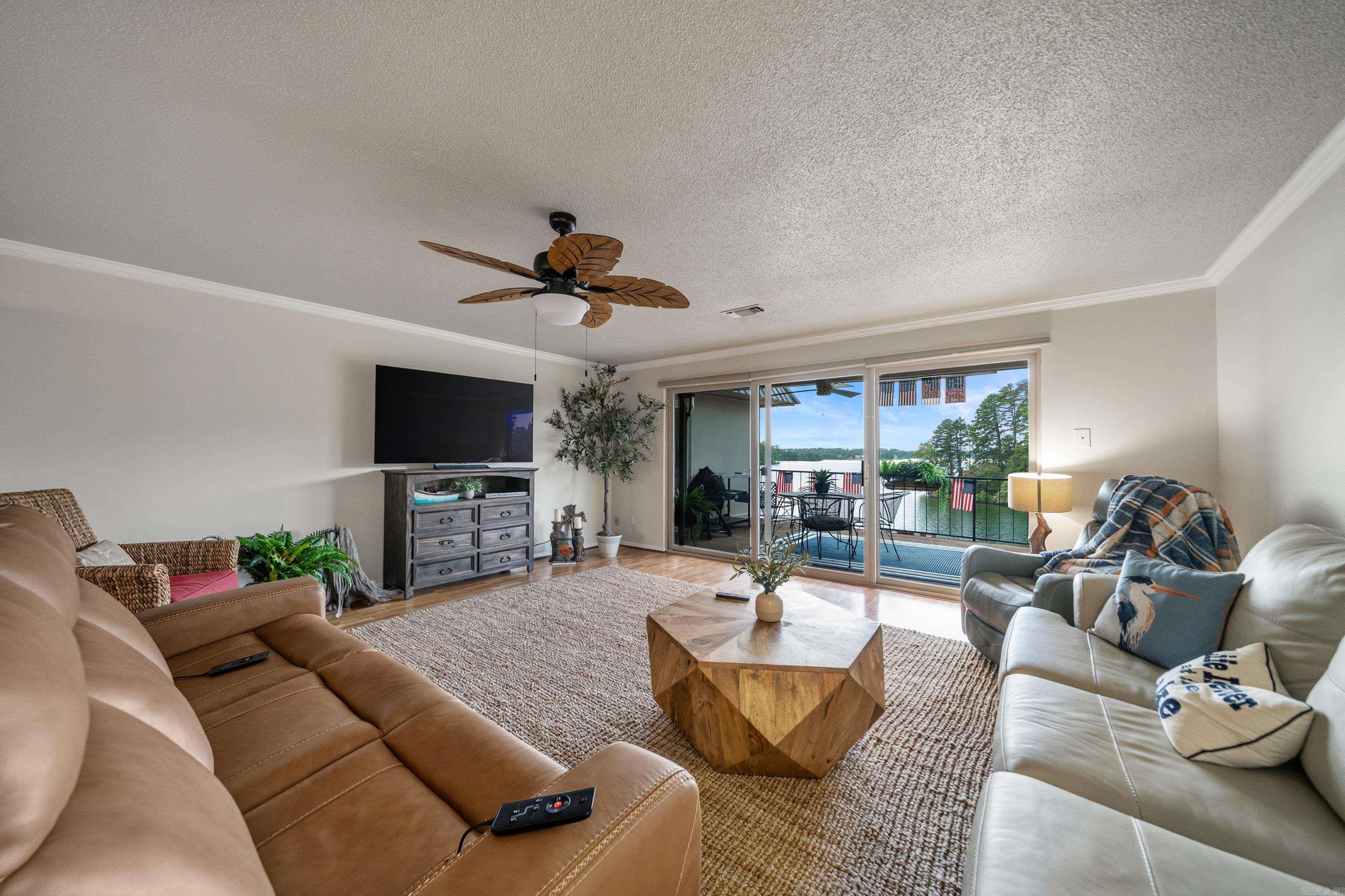 1248 Twin Points Property Photo 13