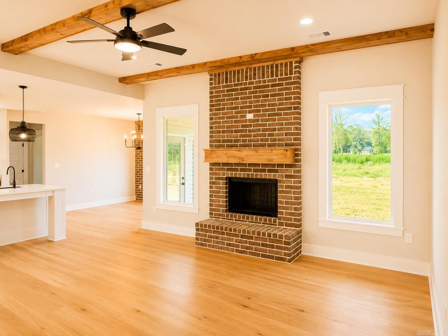 6856 Detonti Property Photo 7