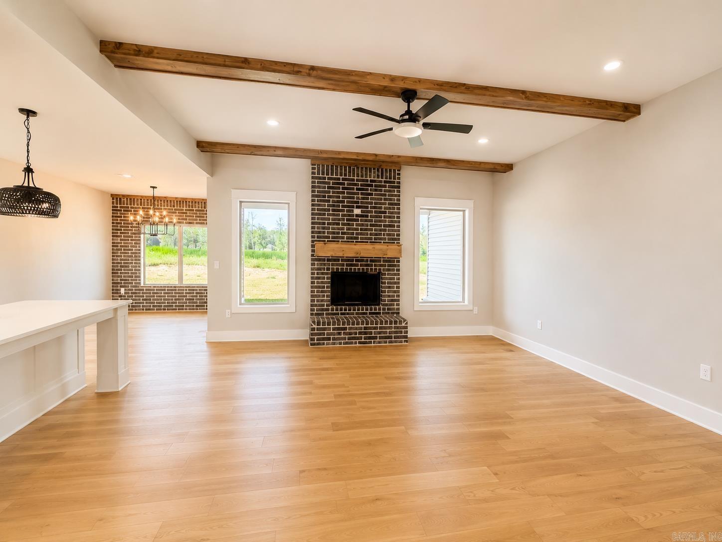 6856 Detonti Property Photo 8