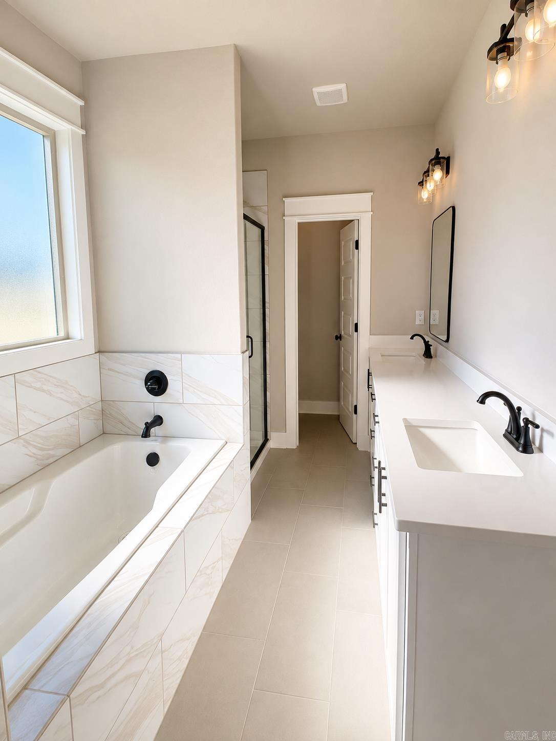 6856 Detonti Property Photo 13