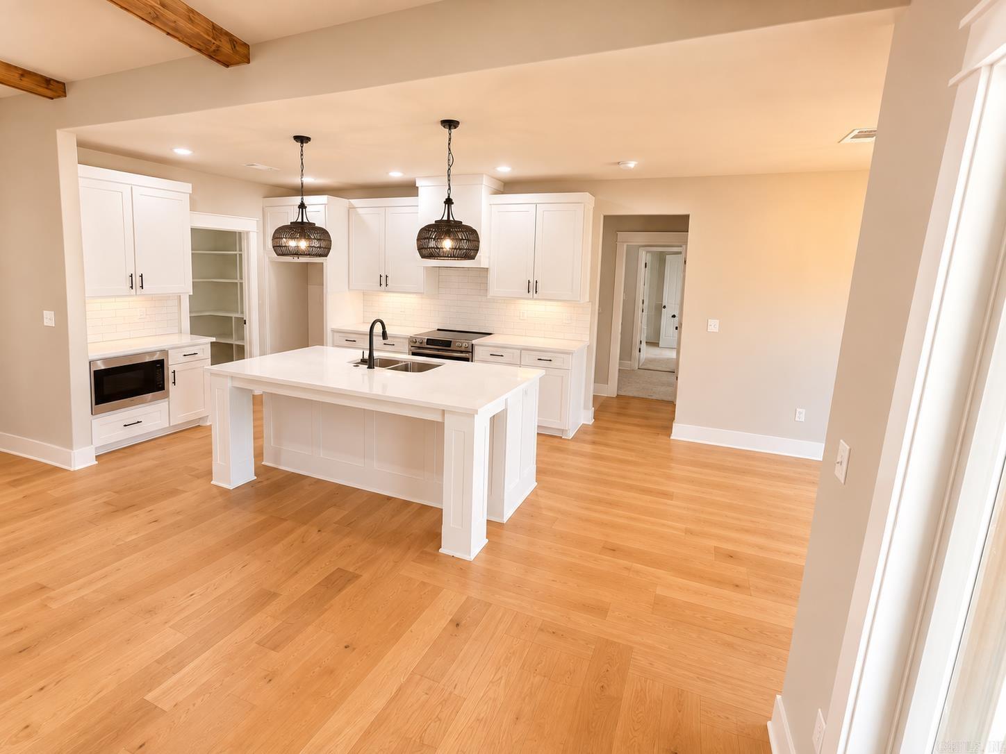 6856 Detonti Property Photo 21