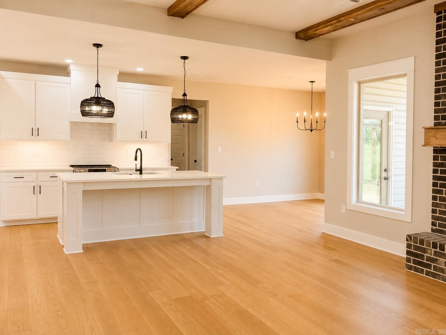6856 Detonti Property Photo 23