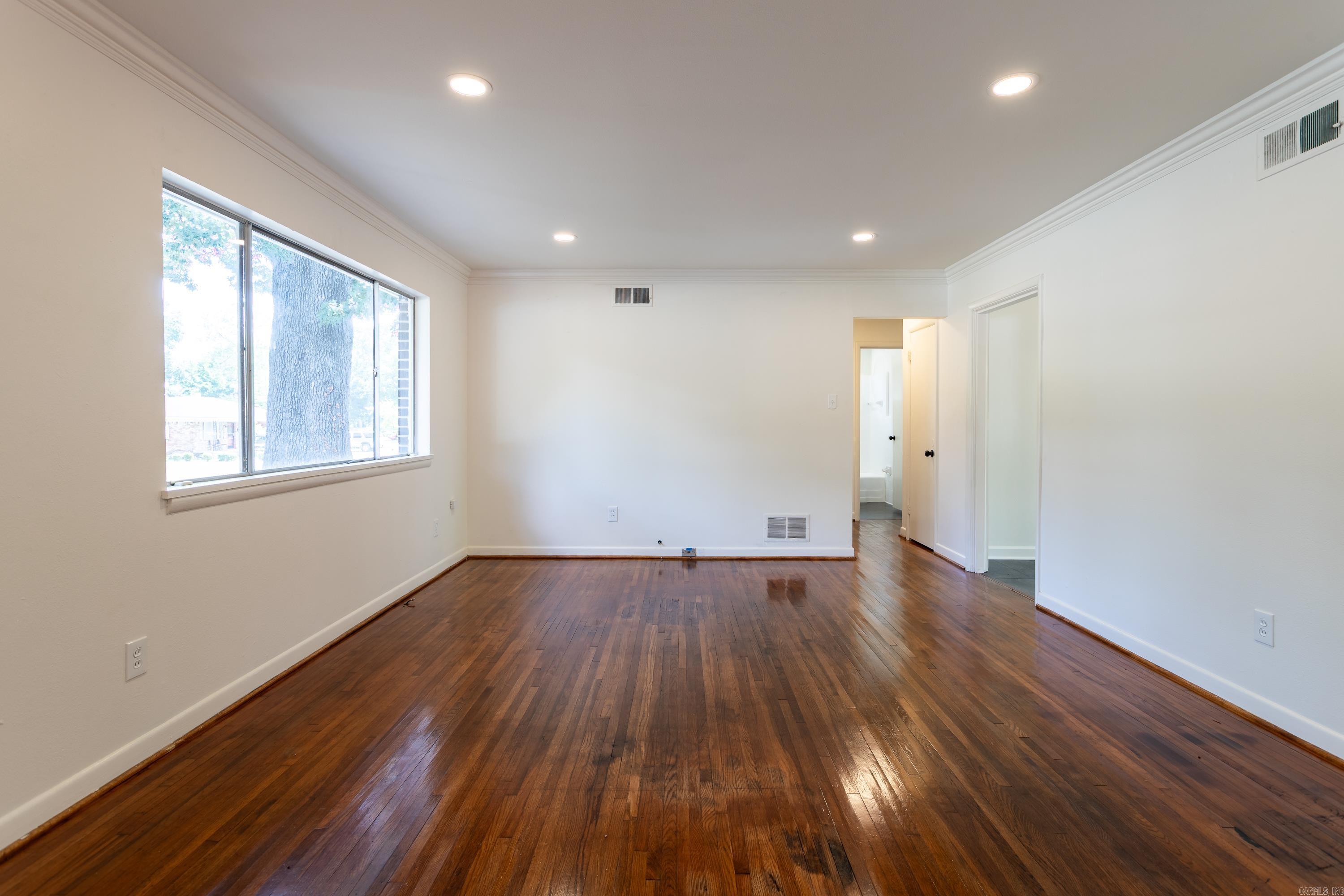 1412 S Grant Street Property Photo 3