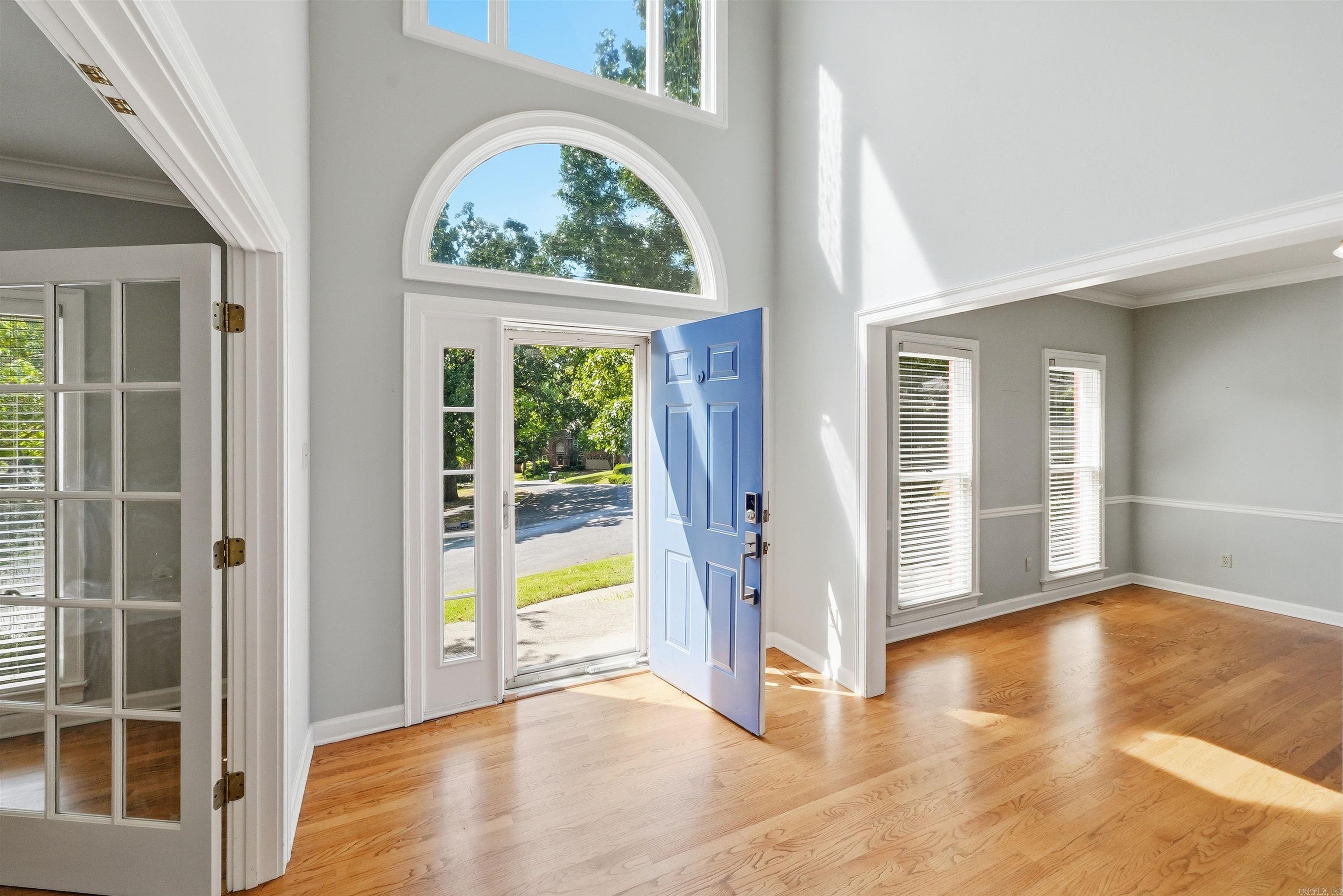 14301 Orleans Drive Property Photo 4