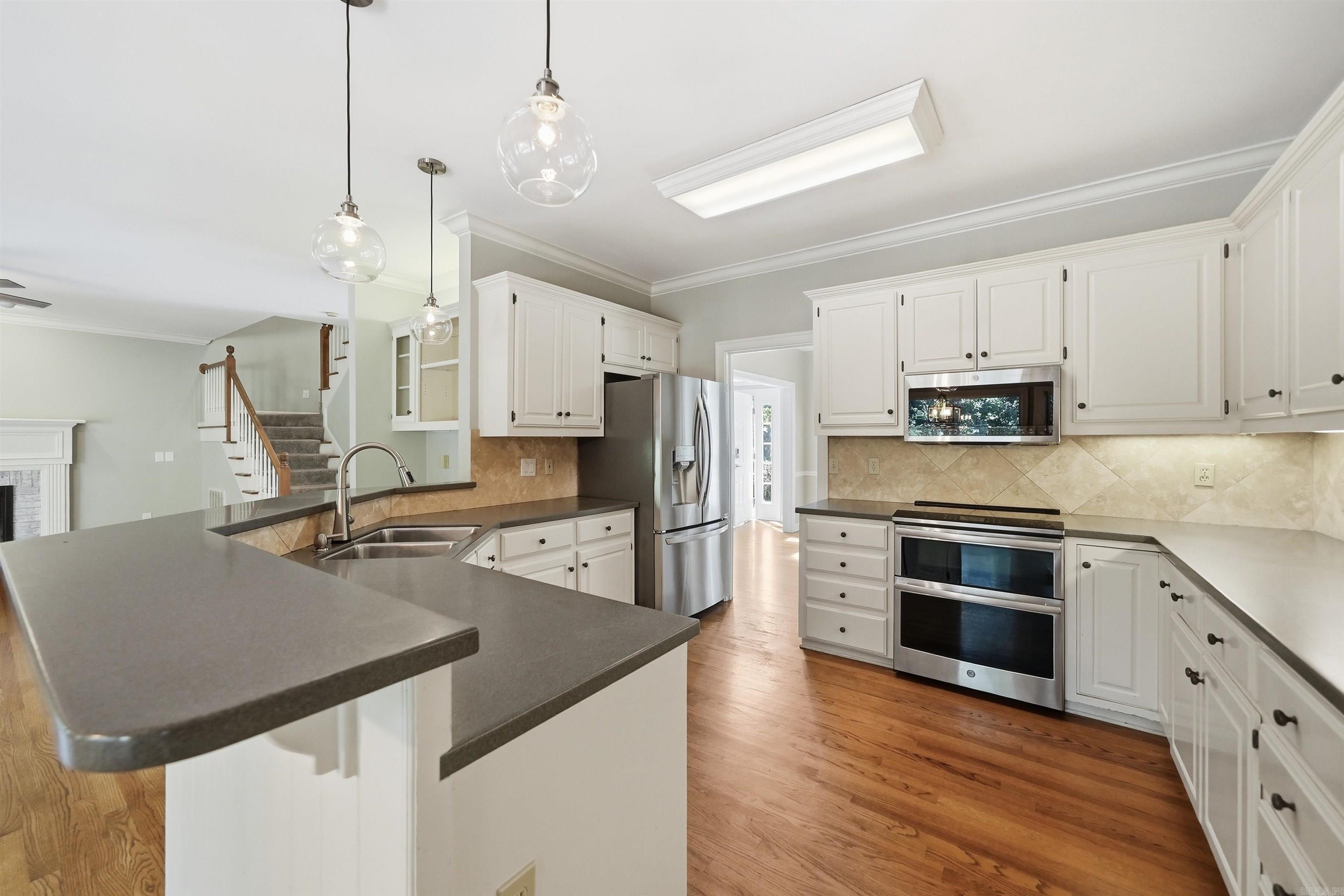 14301 Orleans Drive Property Photo 17