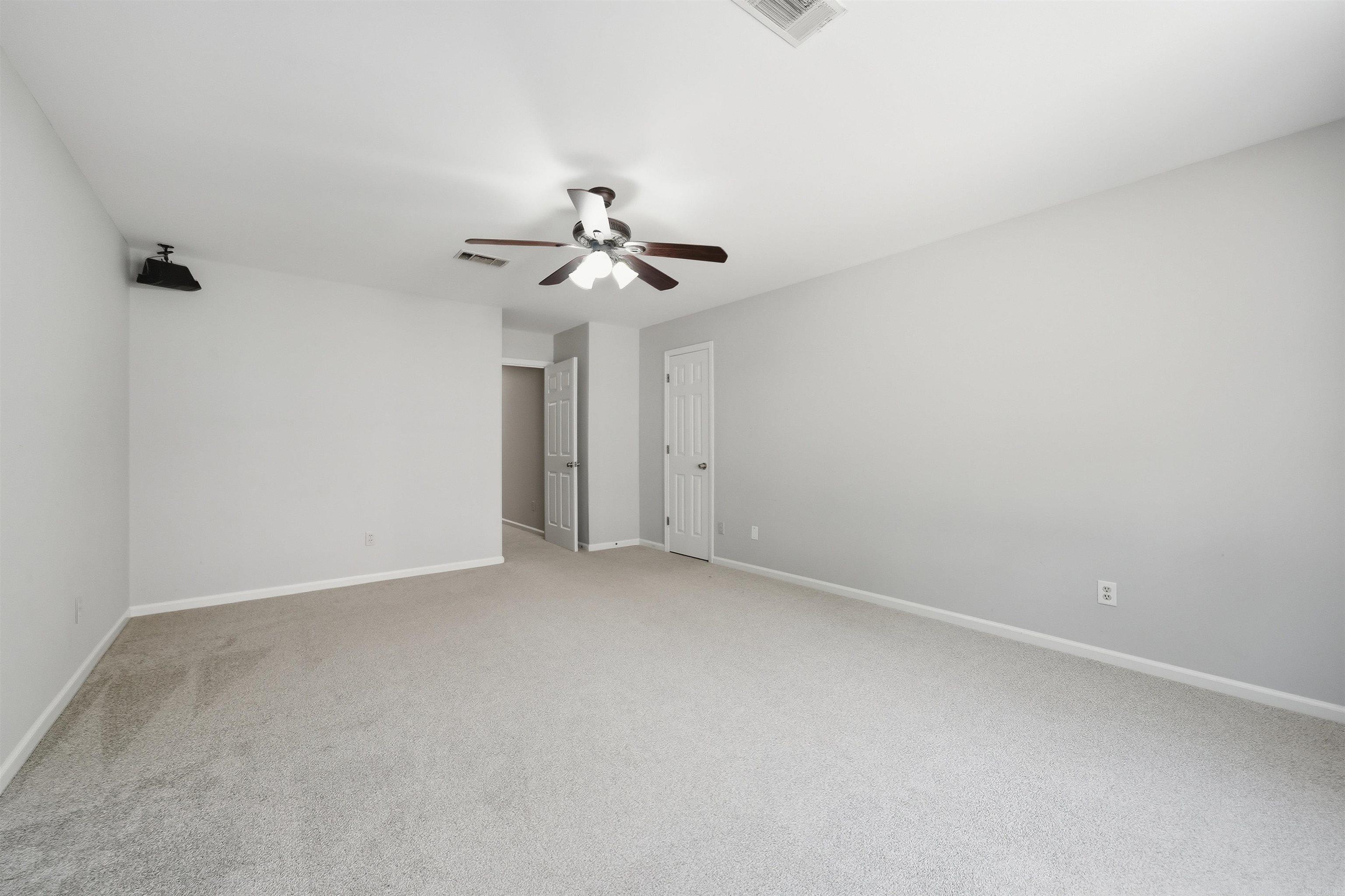 14301 Orleans Drive Property Photo 41