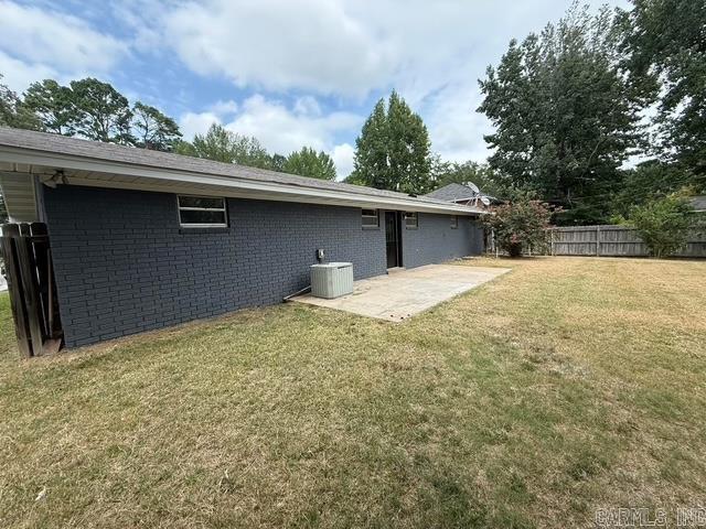 2302 Pine Hill Drive Property Photo 4