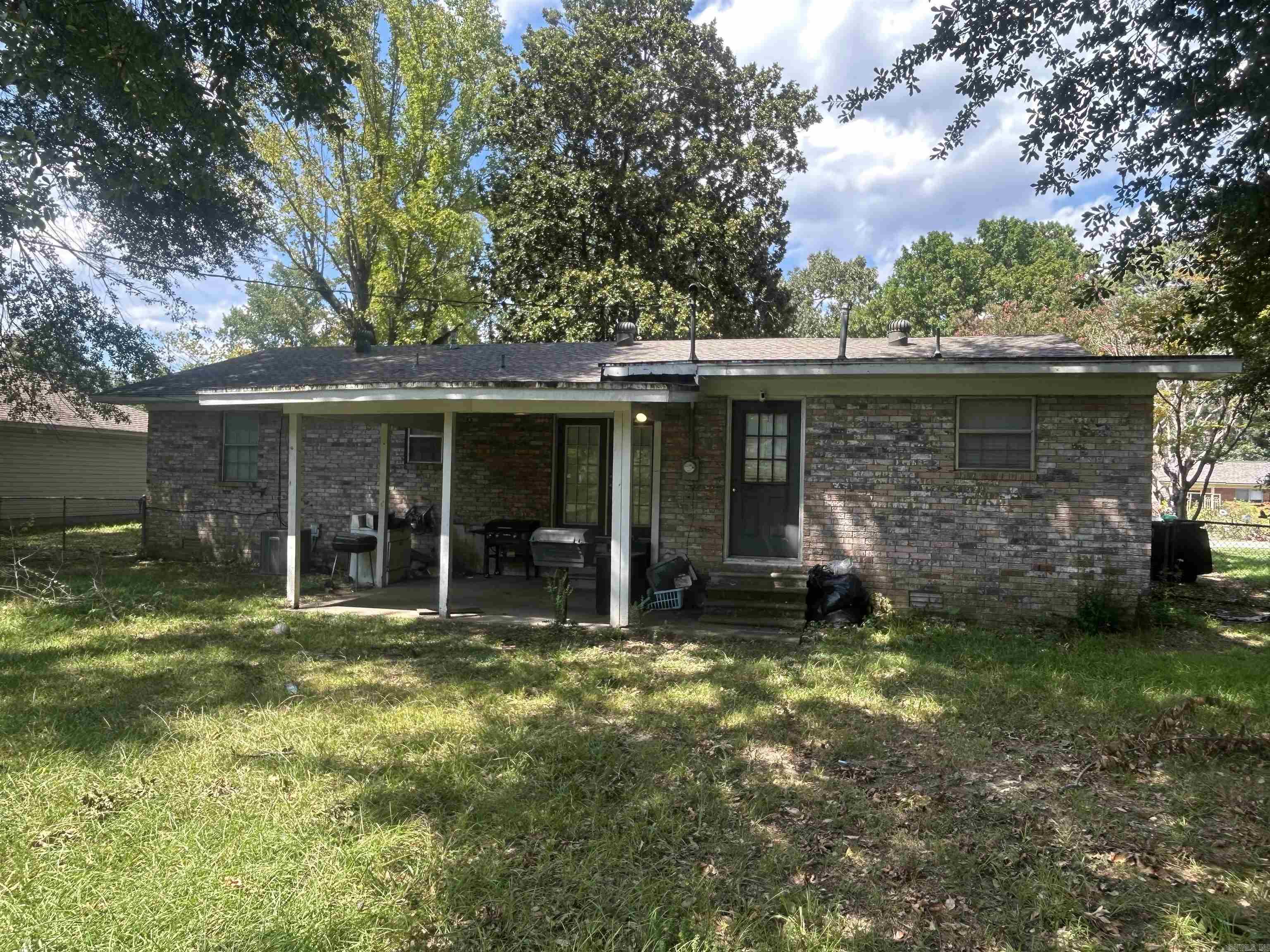 119 Cloverdale Property Photo 13