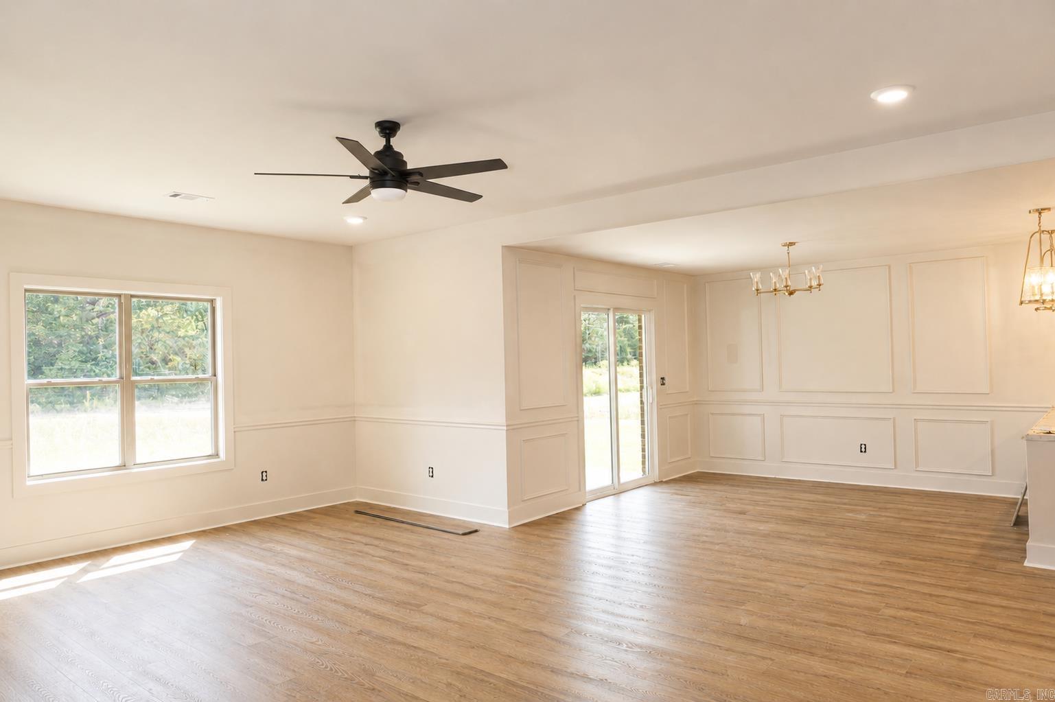 5416 Lotus St. Property Photo 3