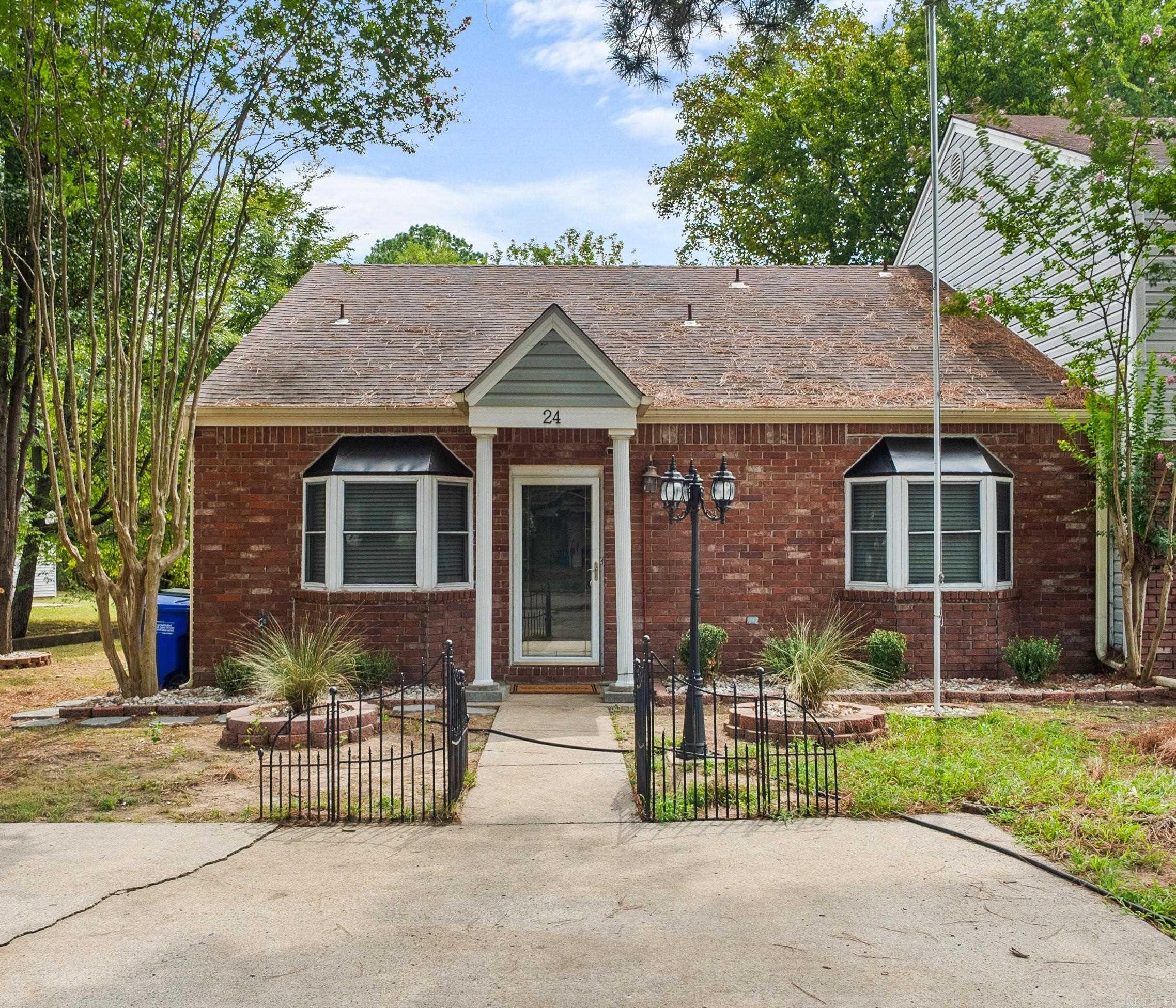 24 Brierwood Circle Property Photo 2