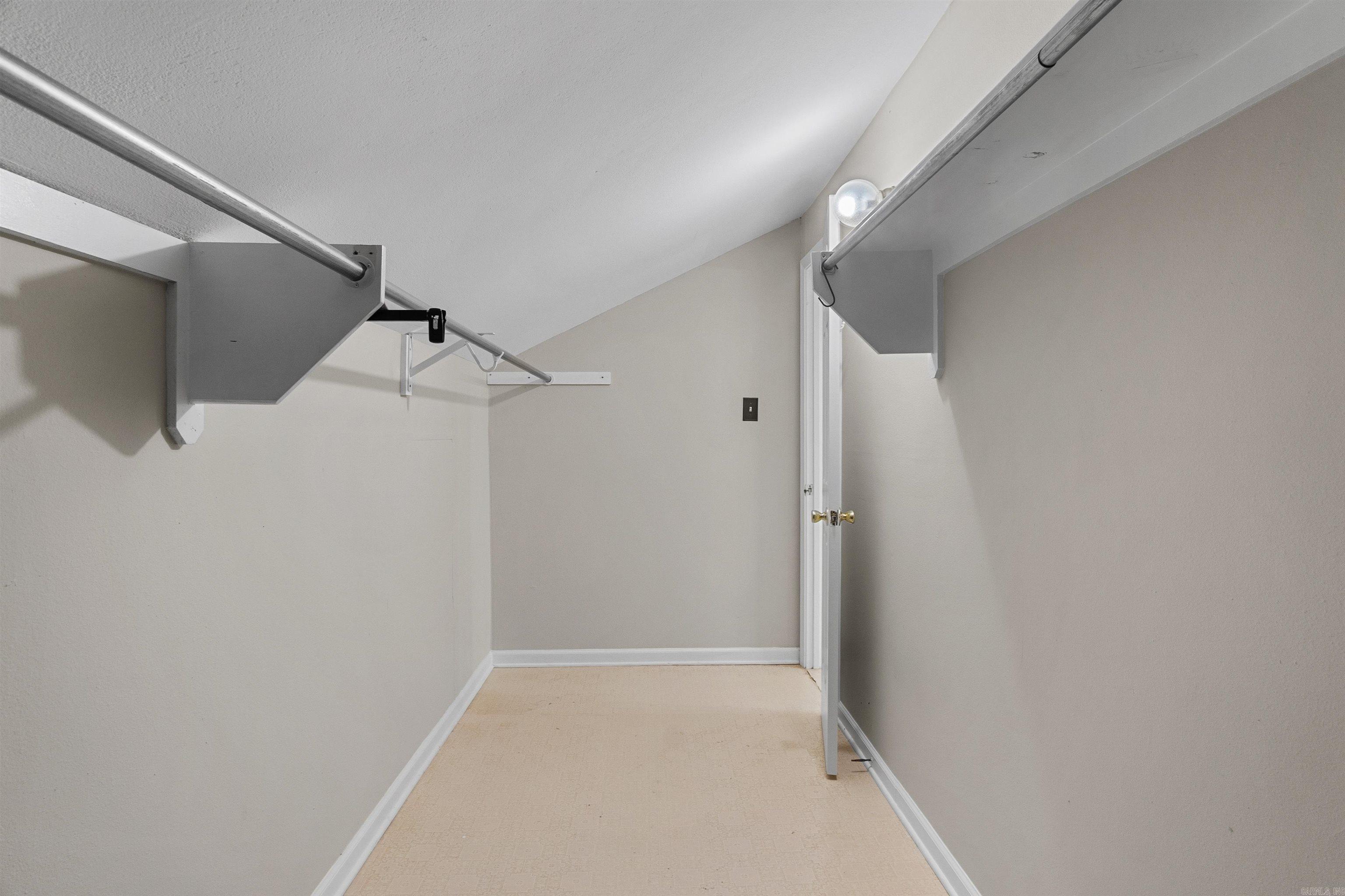 24 Brierwood Circle Property Photo 18