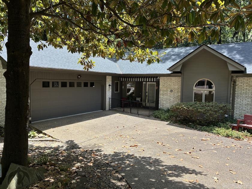 9 Emanel Dr. Property Photo 1