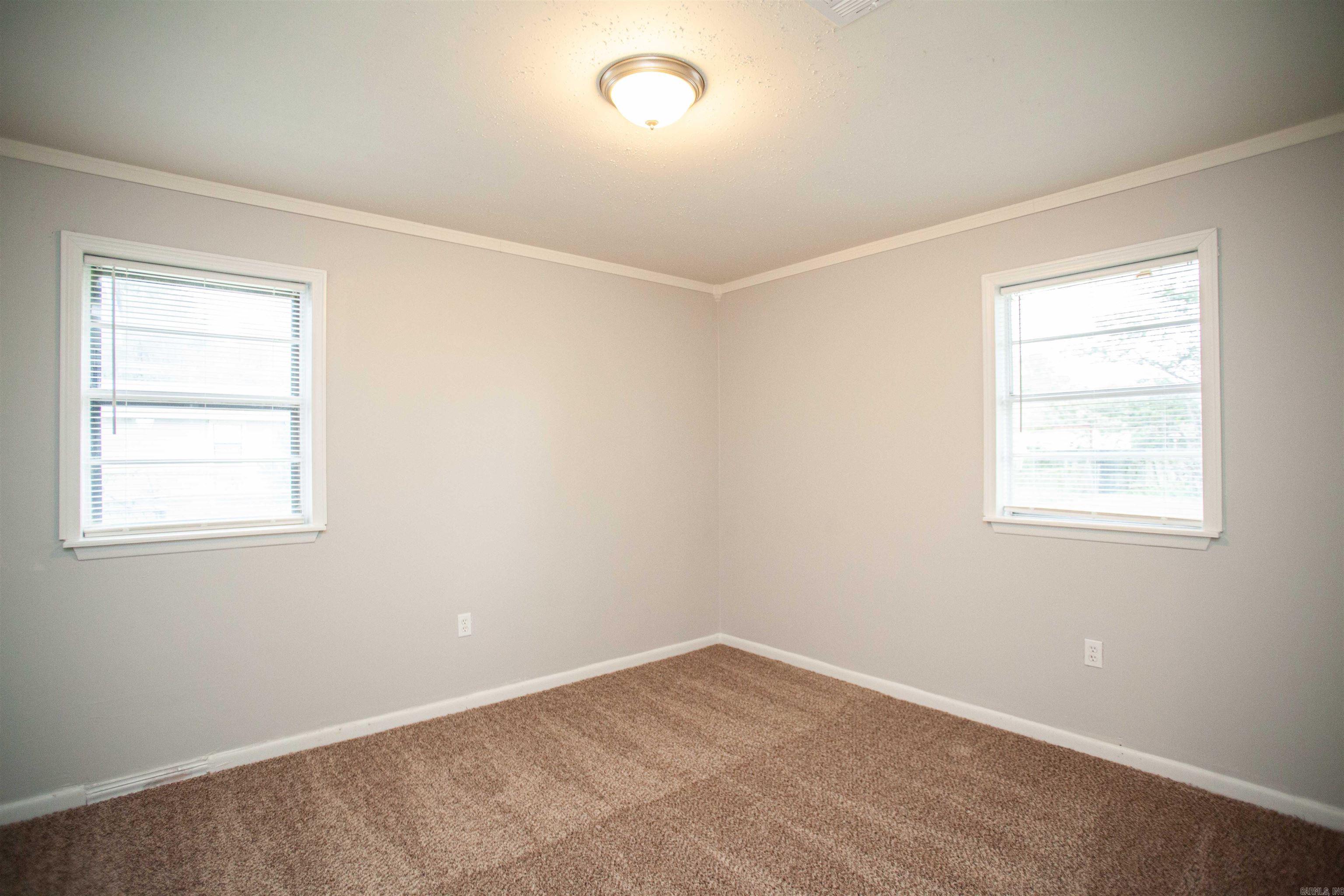 4612 Puckett Street Property Photo 9