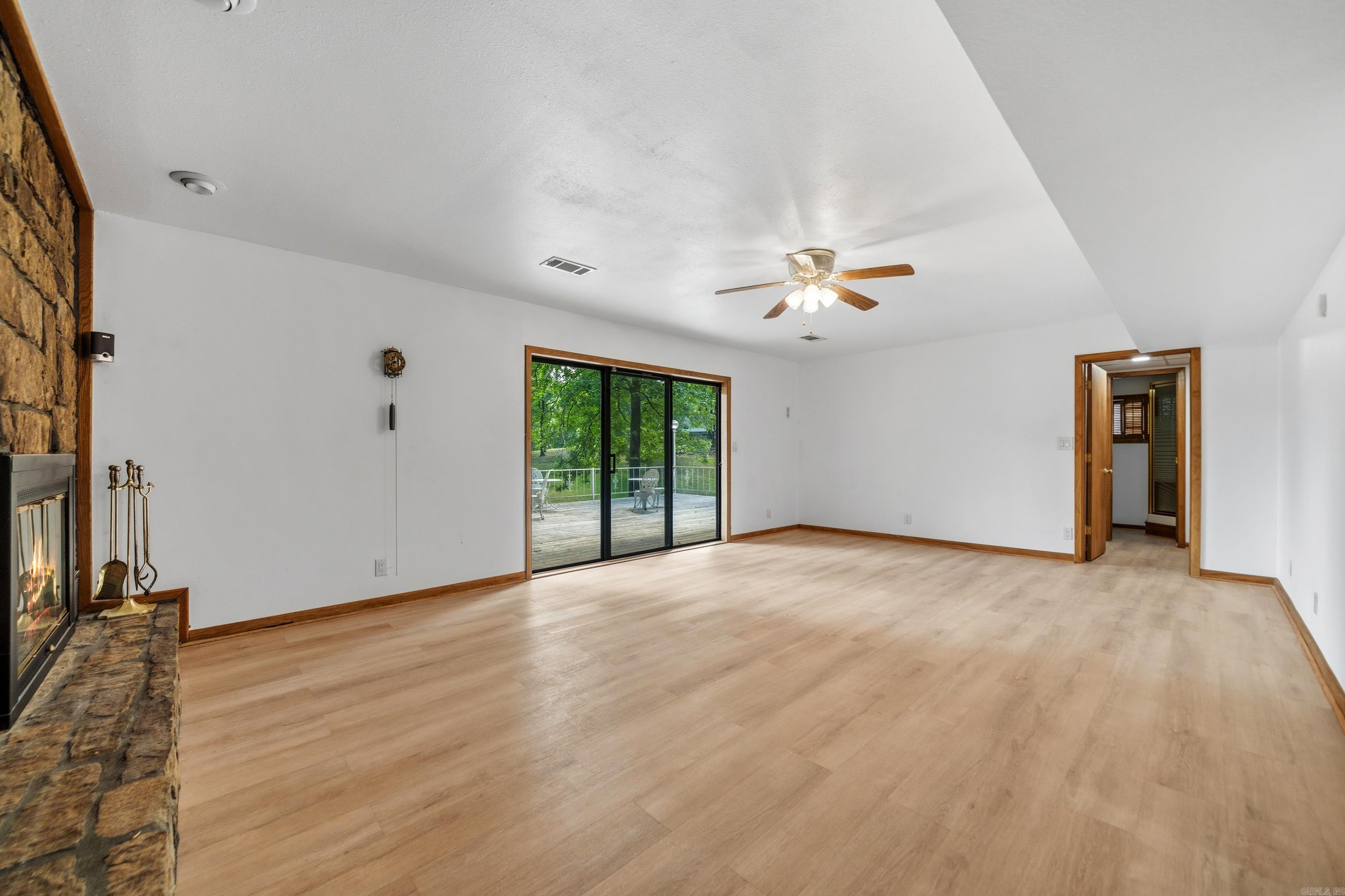208 Southshore Drive Property Photo 8