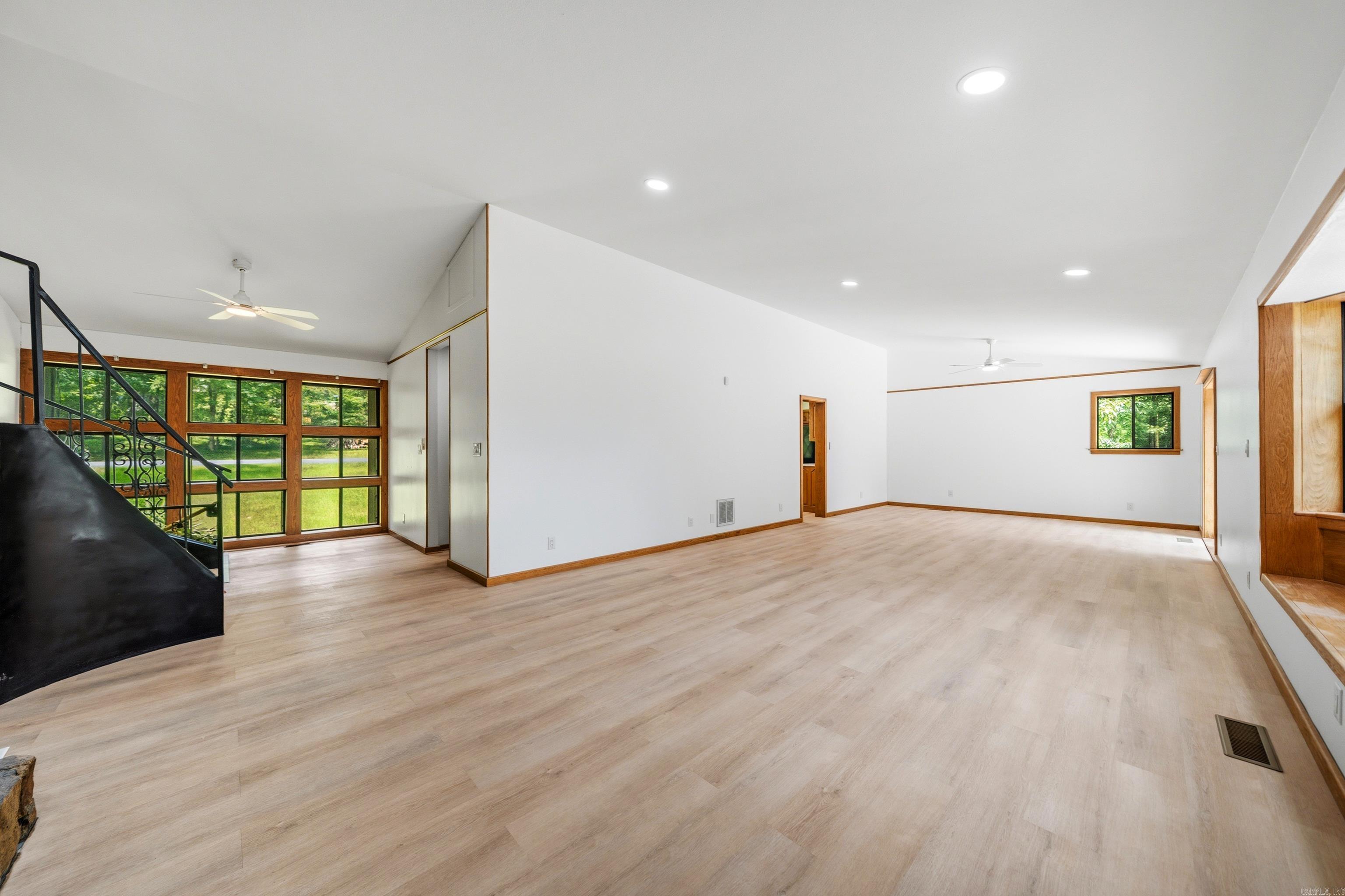208 Southshore Drive Property Photo 13