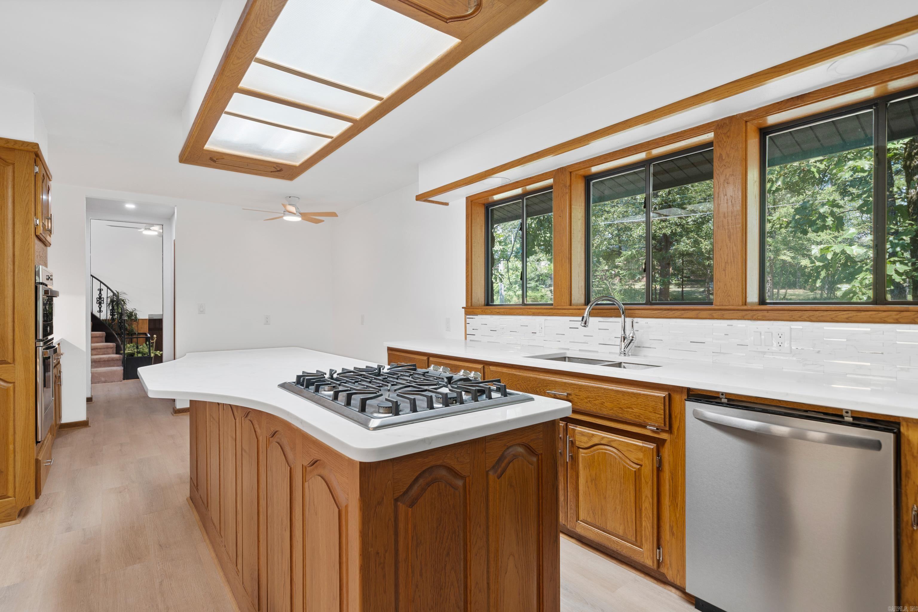 208 Southshore Drive Property Photo 16
