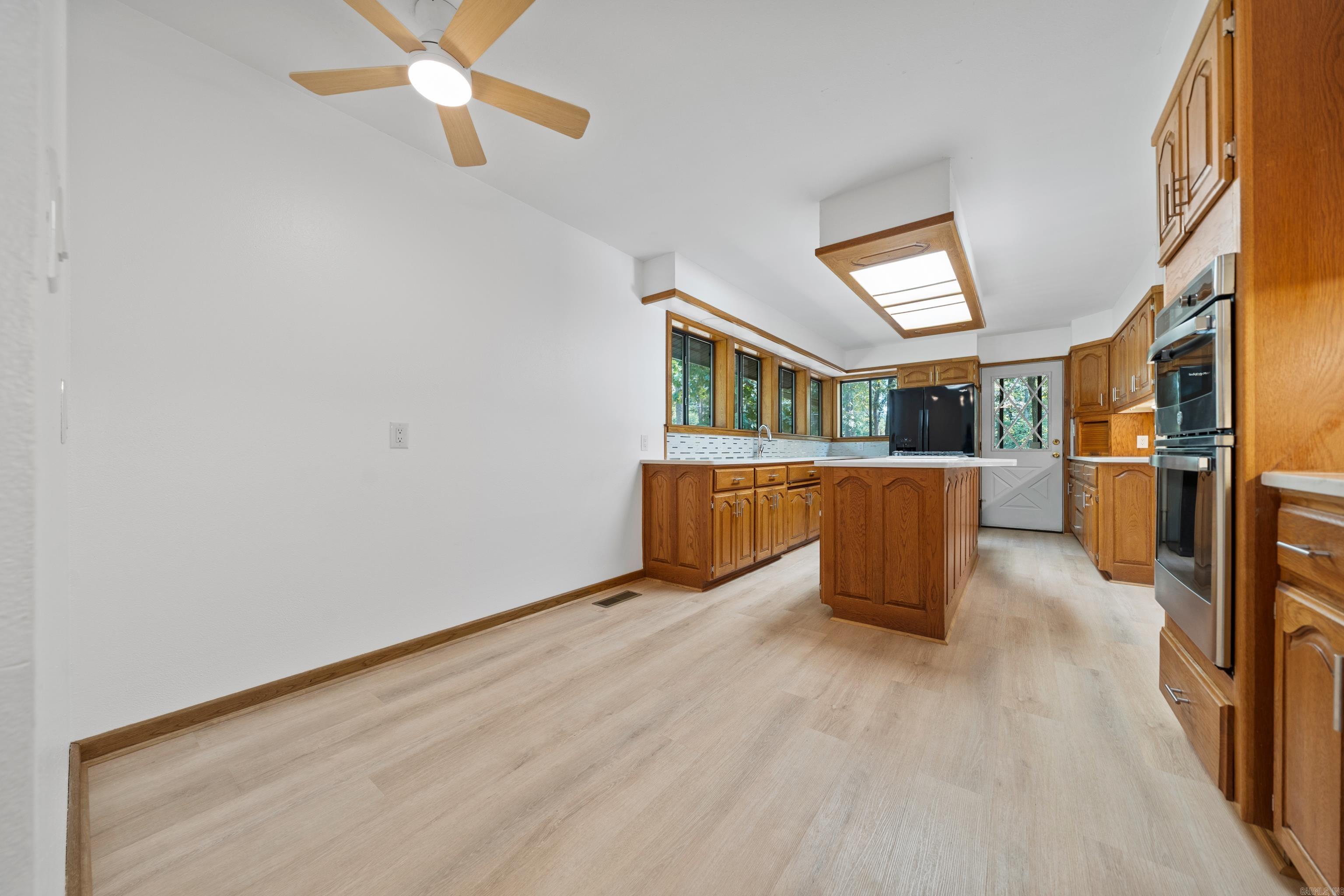 208 Southshore Drive Property Photo 17